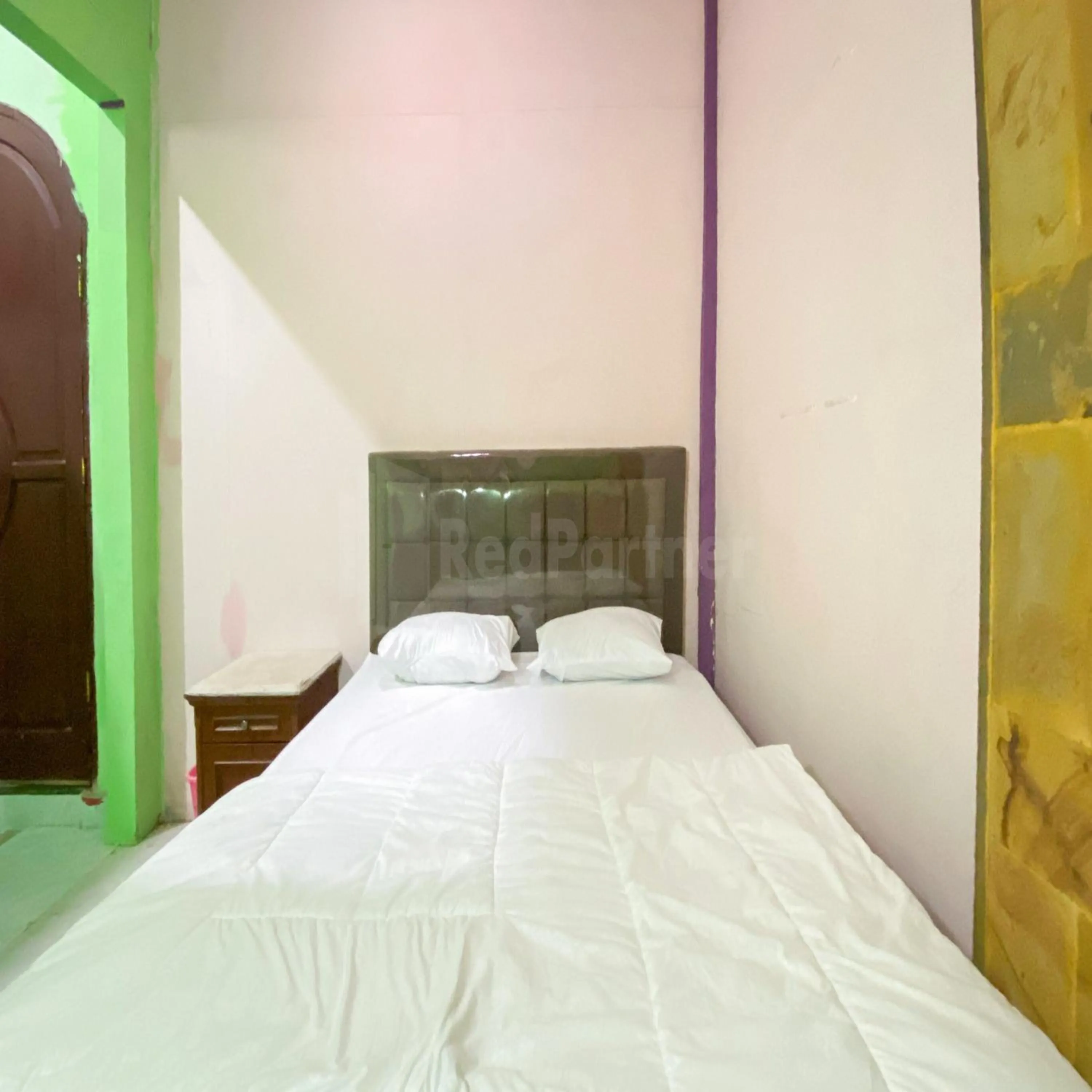 Bedroom, Bed in Sutomo Residence Syariah RedPartner