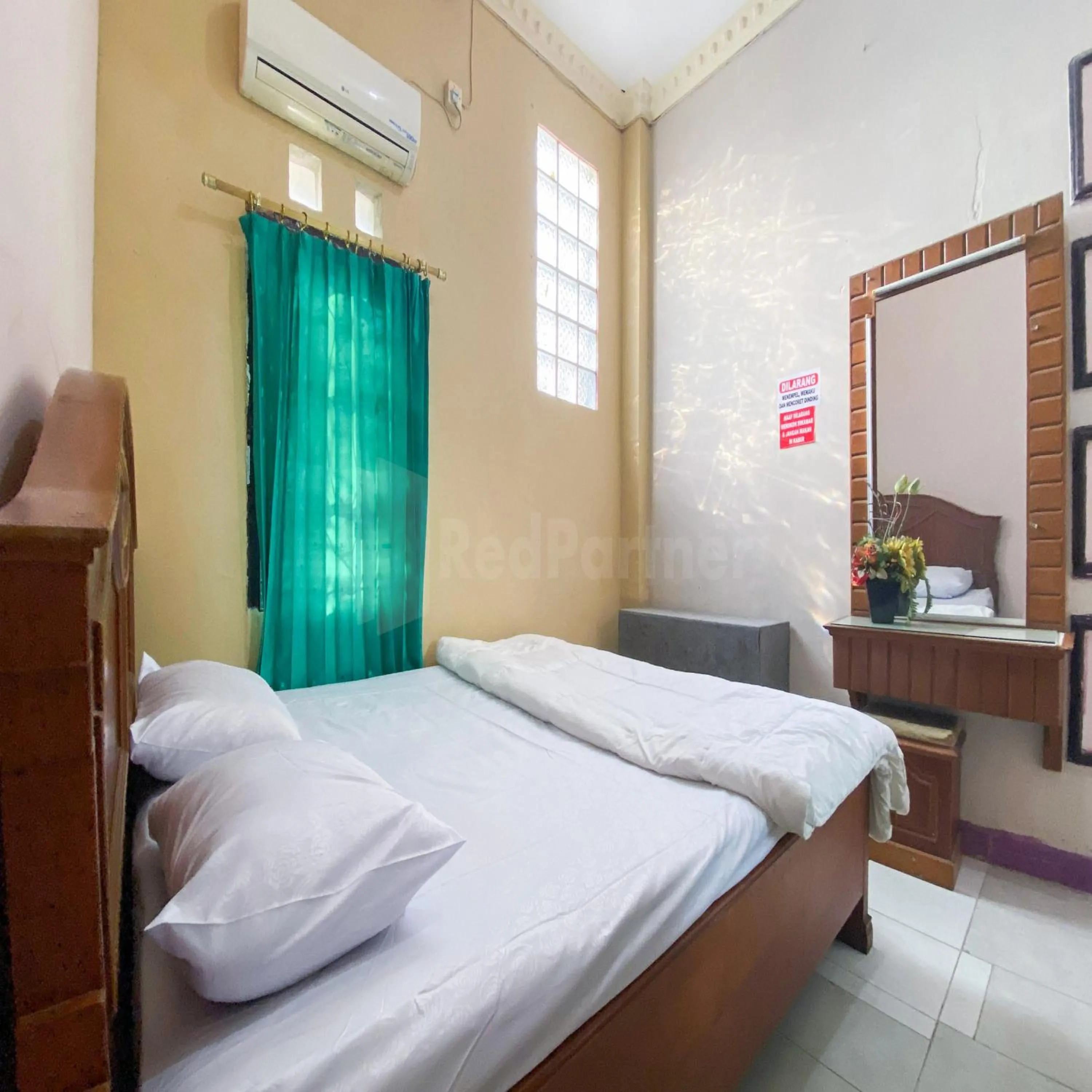 Bedroom, Bed in Sutomo Residence Syariah RedPartner