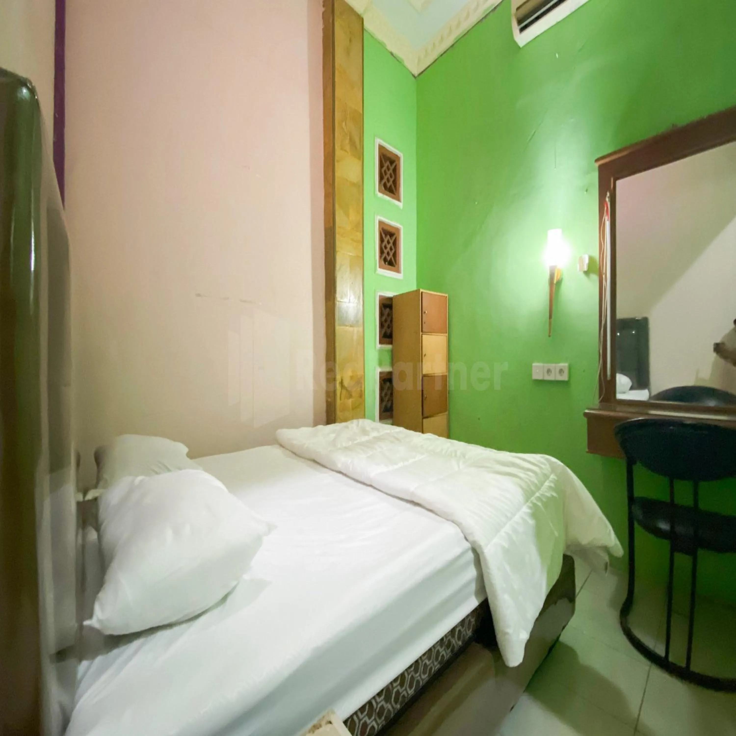 Bedroom, Bed in Sutomo Residence Syariah RedPartner