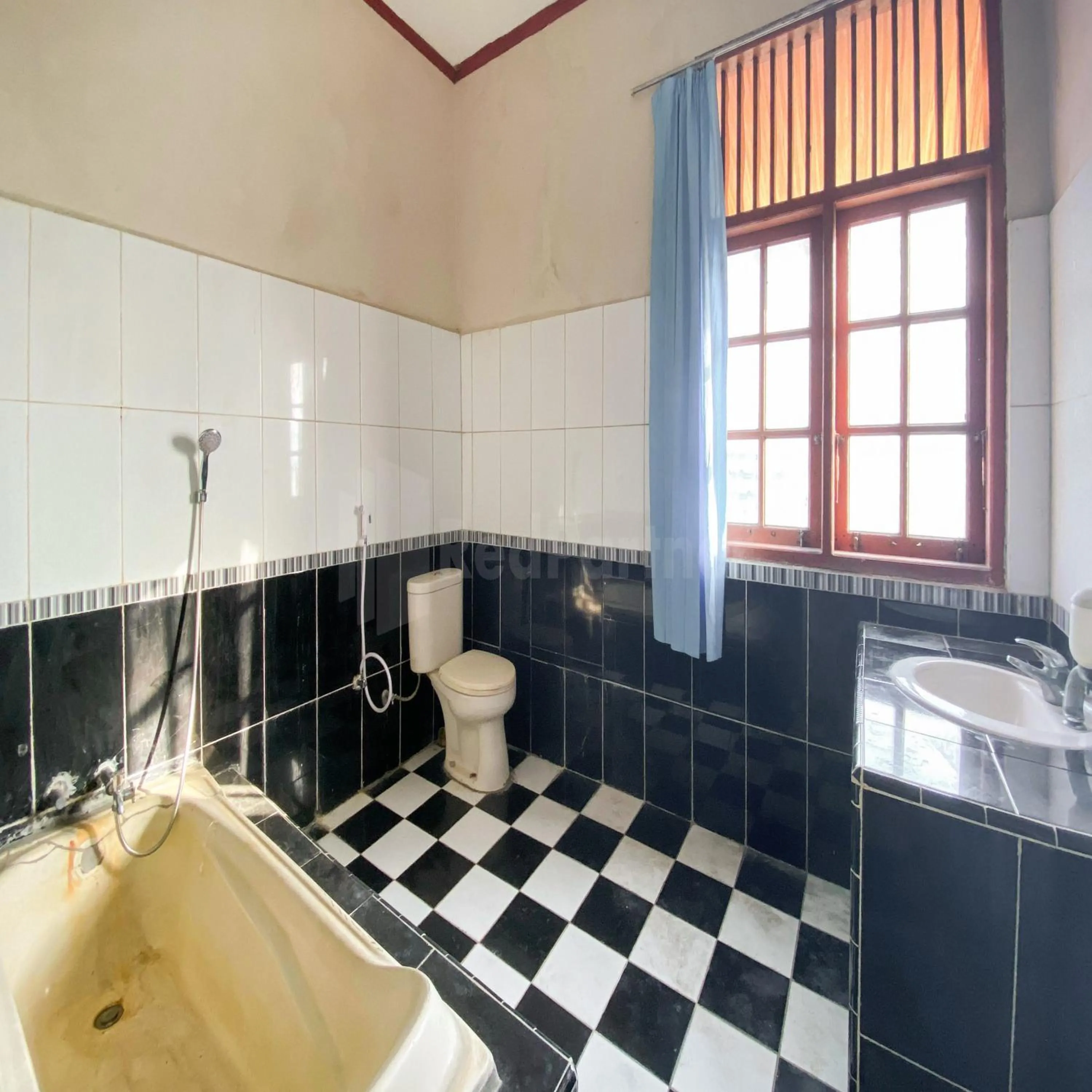 Bathroom in Sutomo Residence Syariah RedPartner