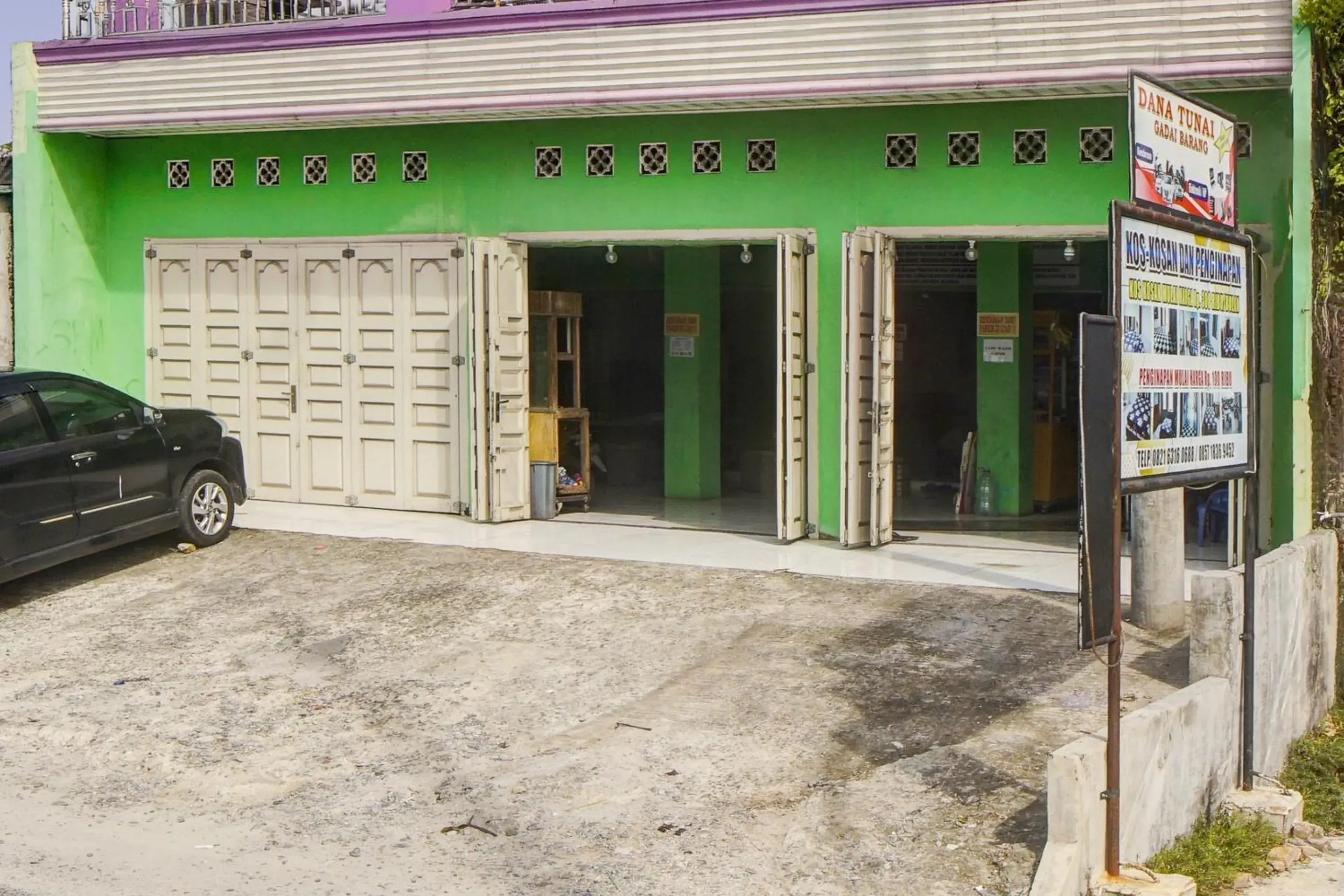 Facade/entrance in Hotel O Penginapan Pakam Facade/entrance in Hotel O Penginapan Pakam