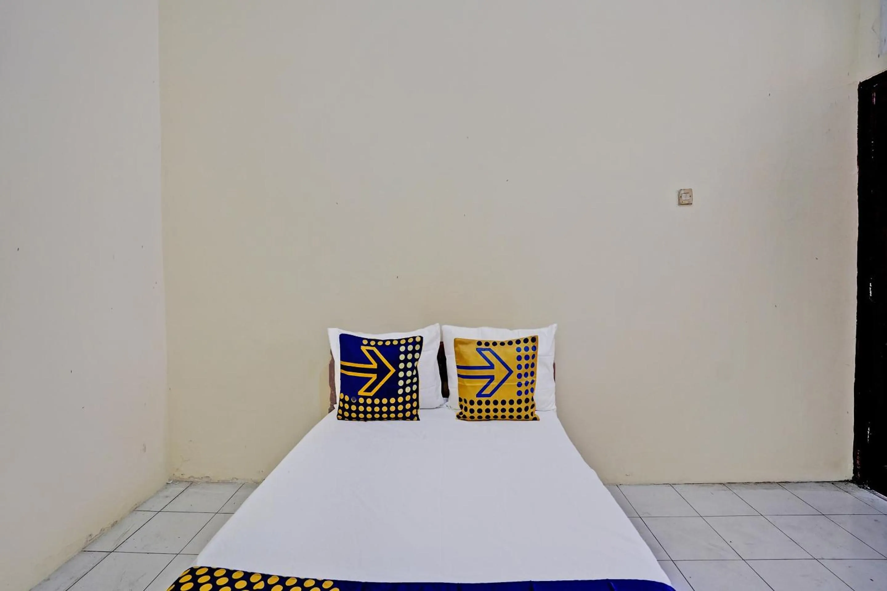 Bedroom, Bed in Hotel O Sunyoto Homestay Syariah