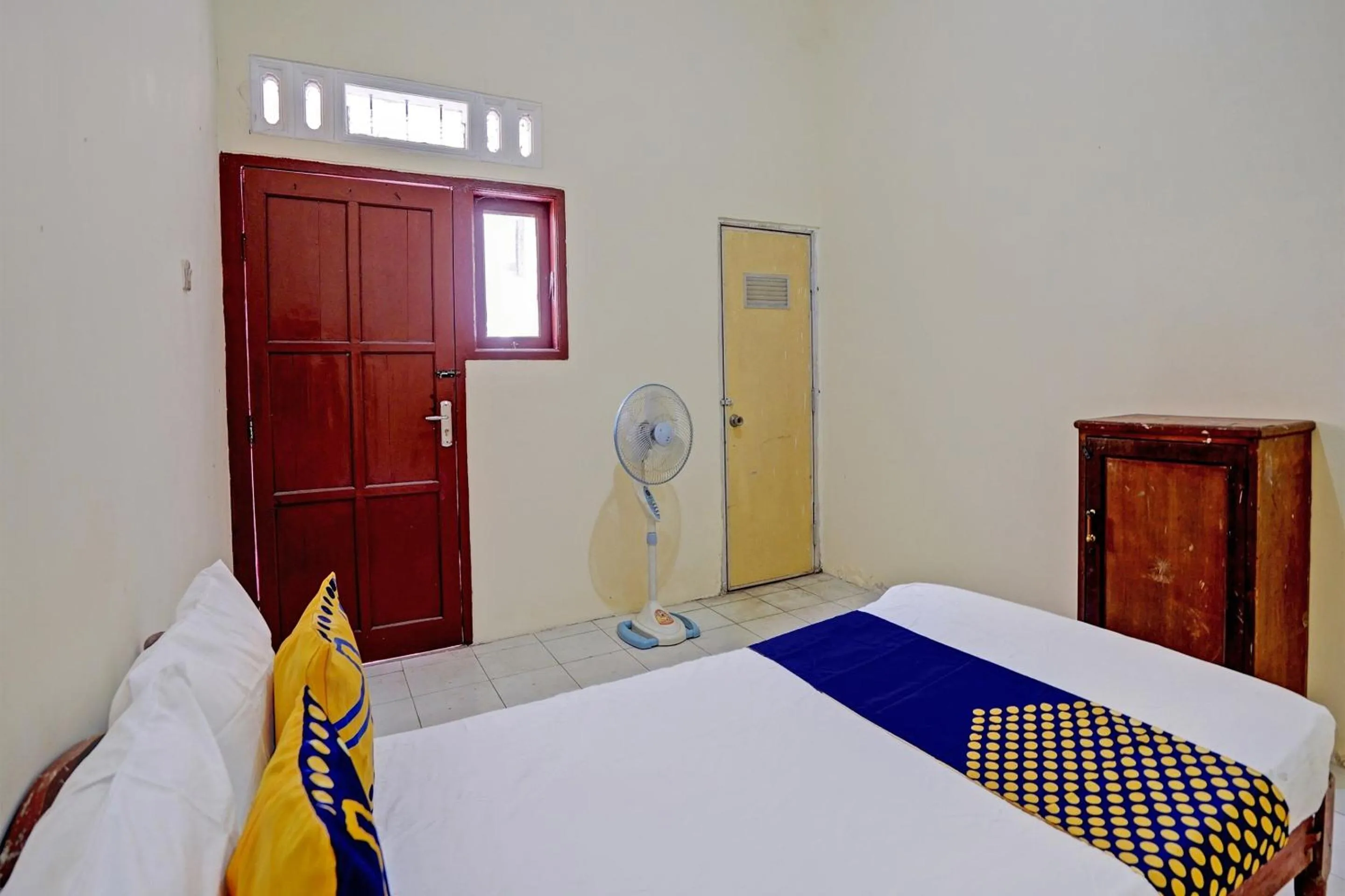 Bedroom, Bed in Hotel O Sunyoto Homestay Syariah