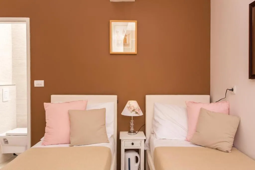 Twin Room in Guest House Ćuk