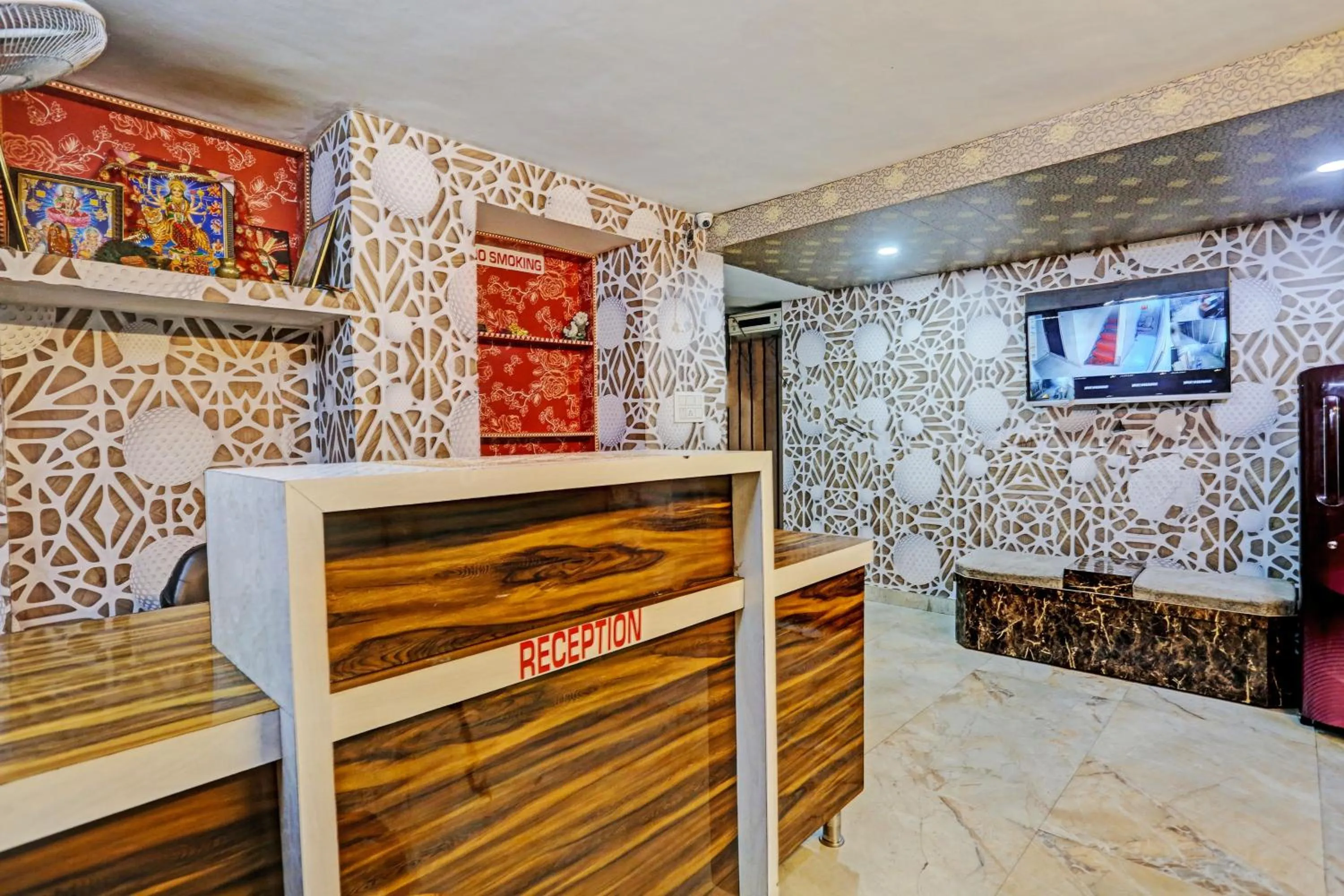 Lobby or reception, Bed in Hotel O Saffron Night Stay