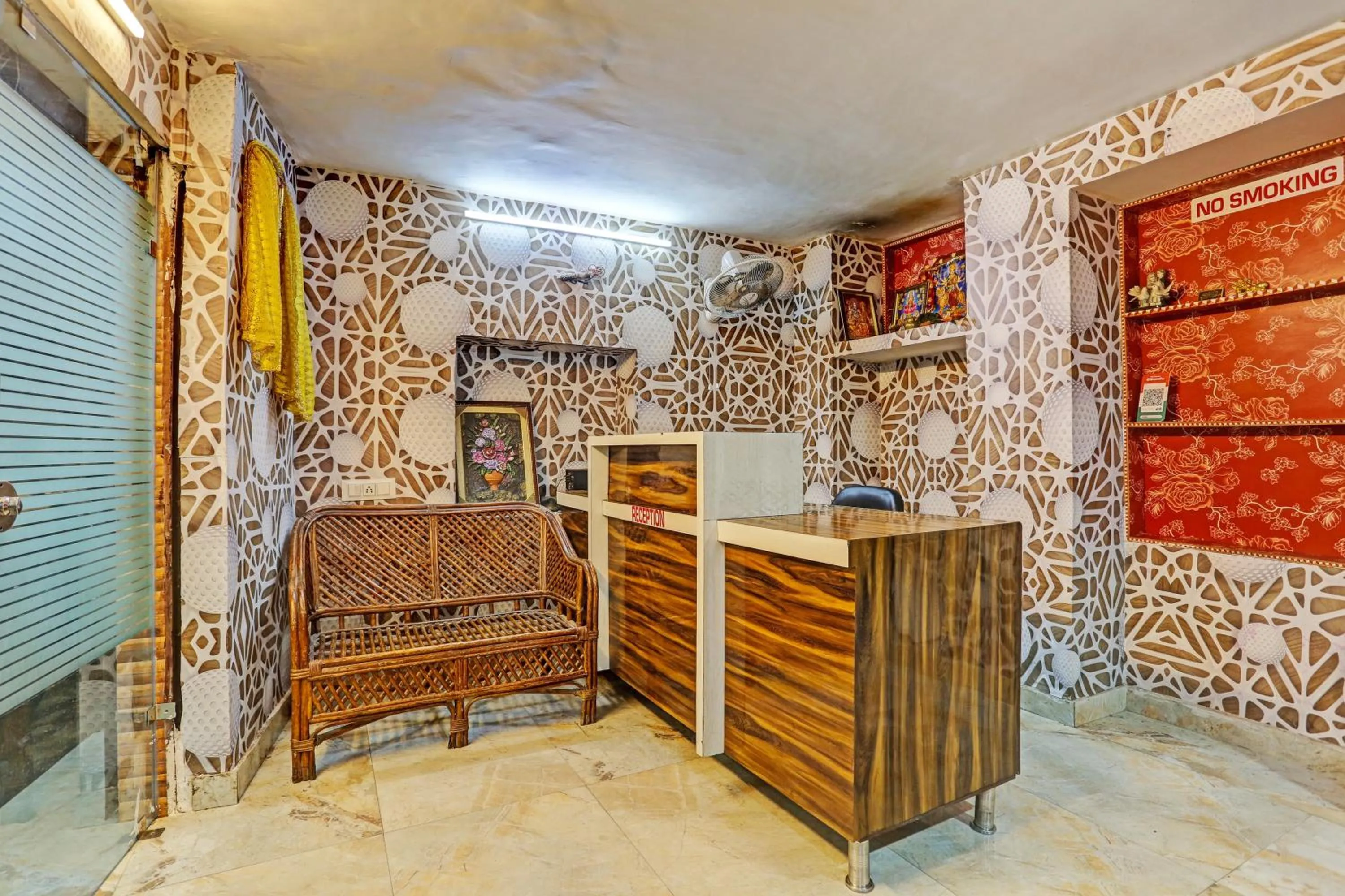 Lobby or reception in Hotel O Saffron Night Stay