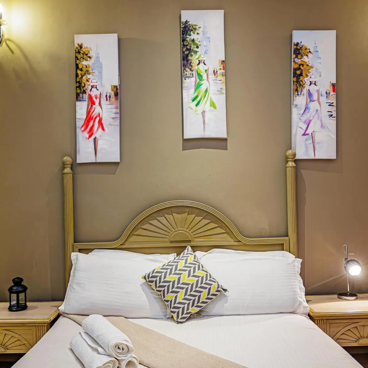 Bed in Ocean Villa Heights