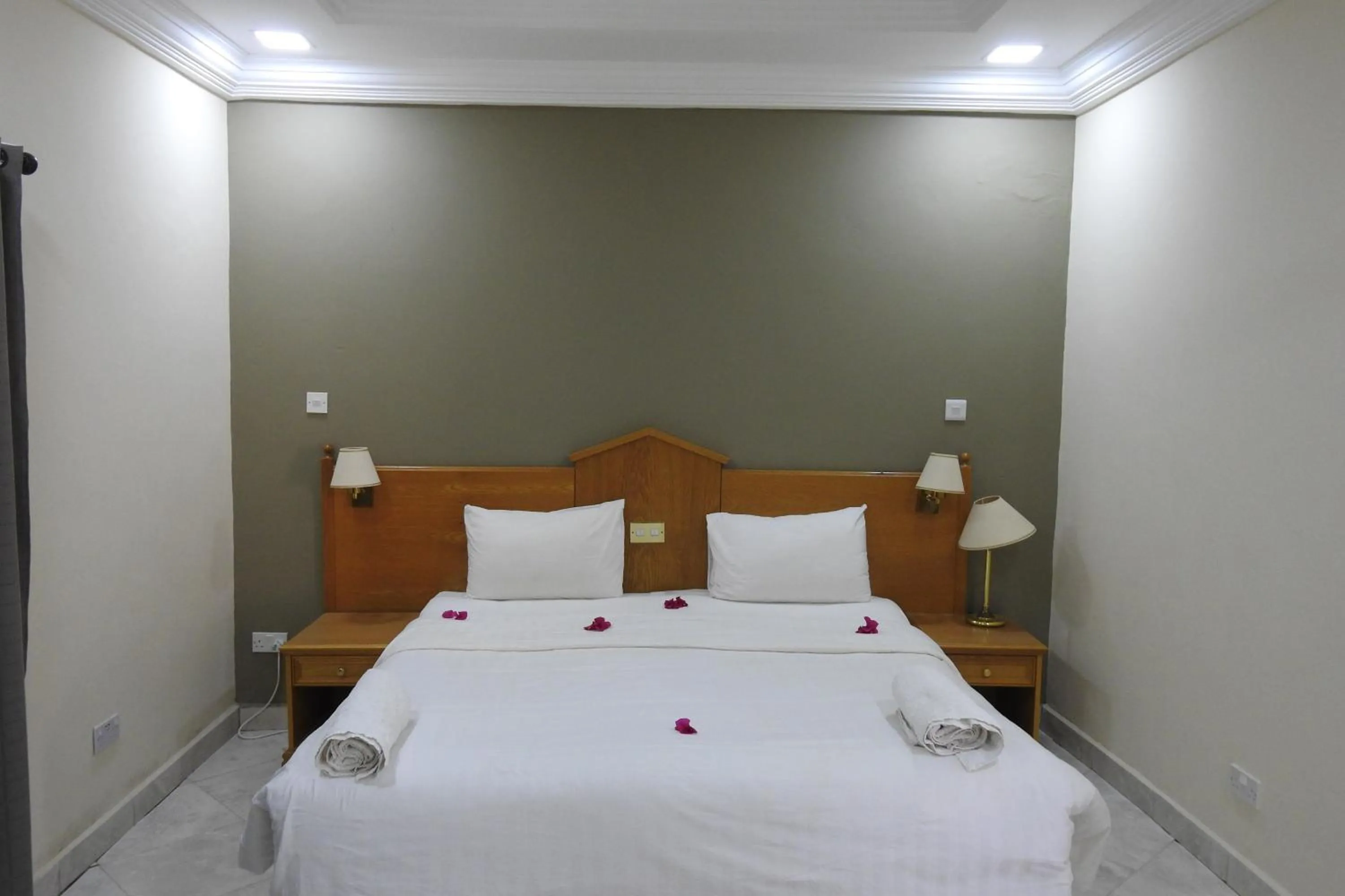 Bed in Ocean Villa Heights