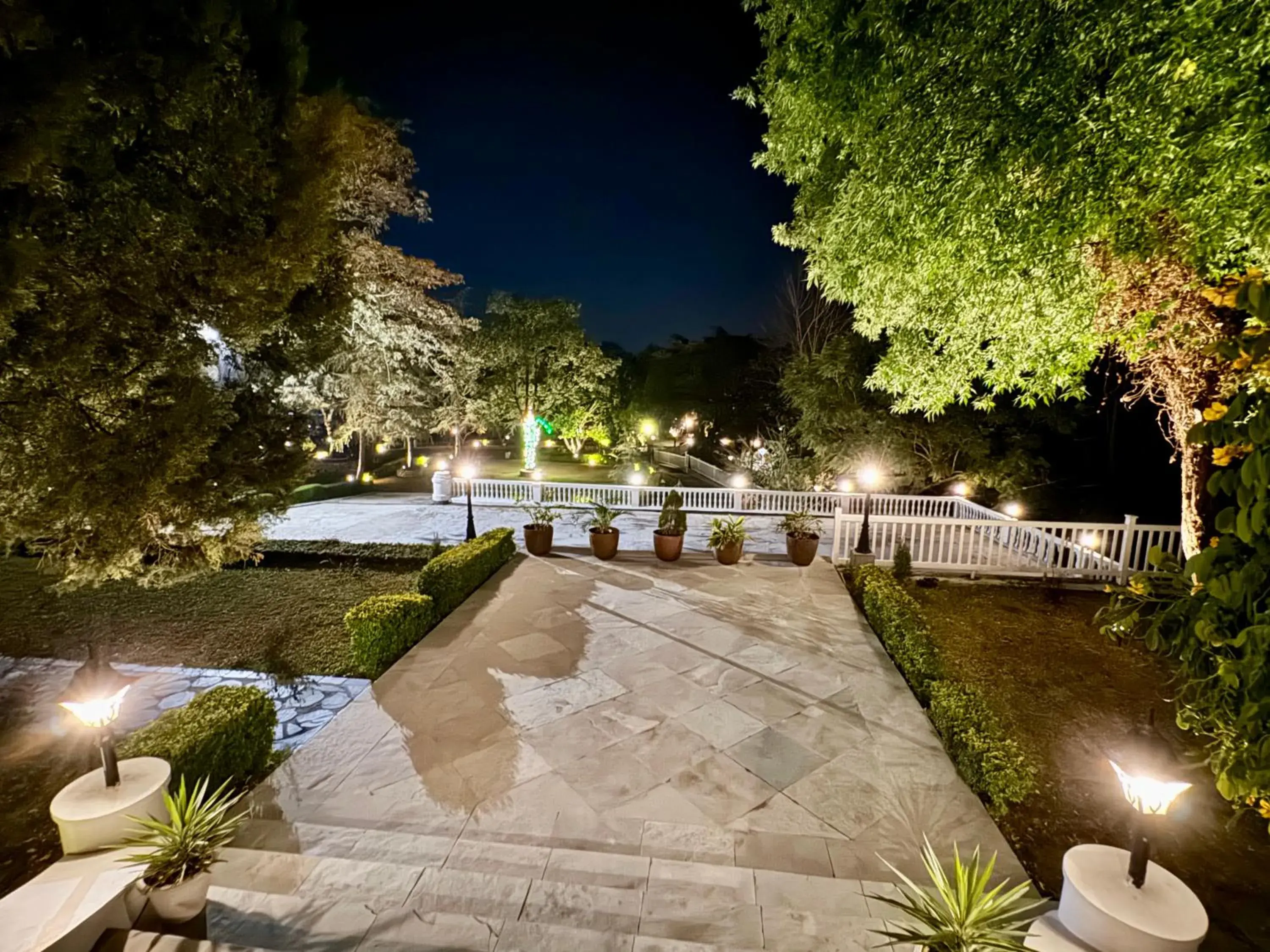 Property building in Brij Anayra Dharamshala - A Himalayan Luxury Retreat Property building in Brij Anayra Dharamshala - A Himalayan Luxury Retreat