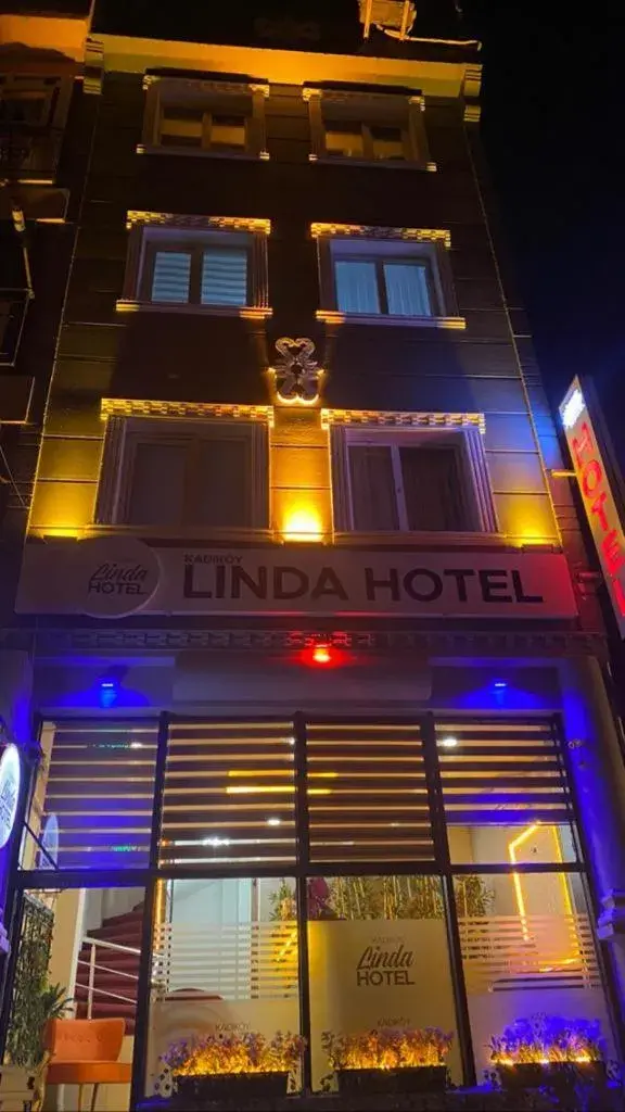 Property building in Kadıköy Linda Hotel Property building in Kadıköy Linda Hotel