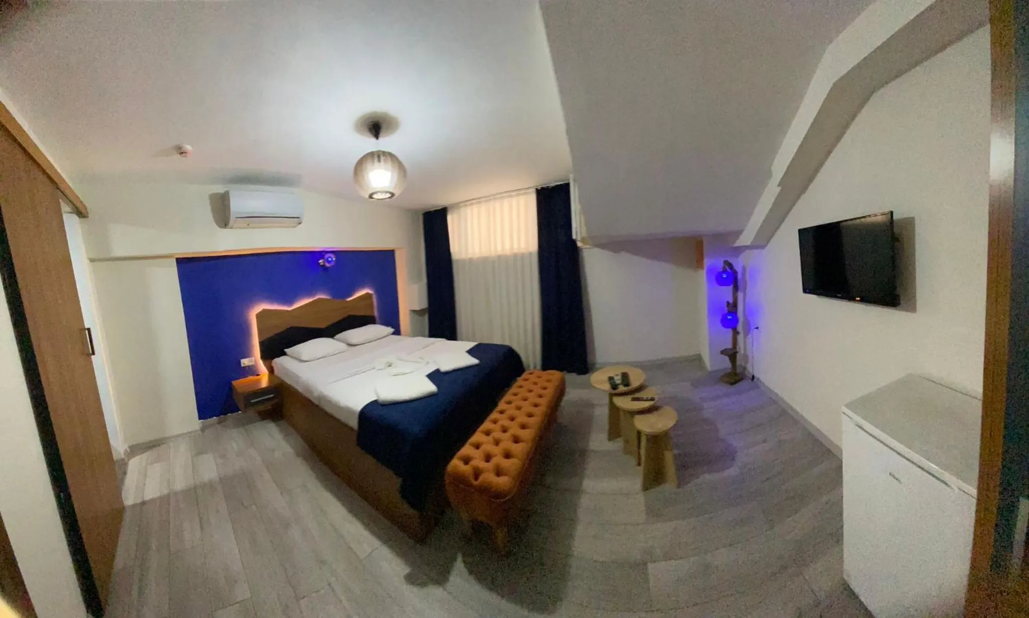 Bed in Kadıköy Linda Hotel