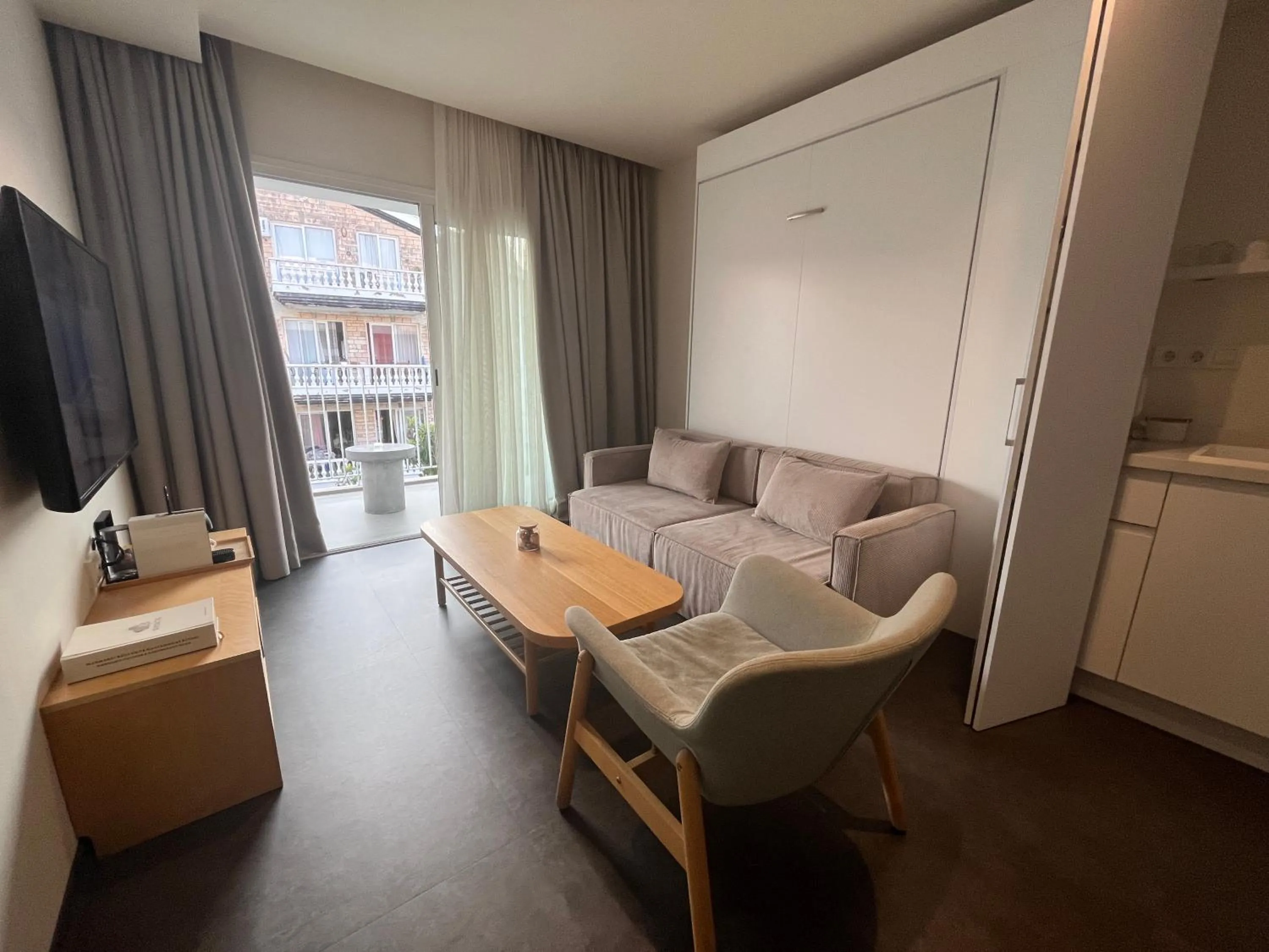 Seating area in House Of Marmaris