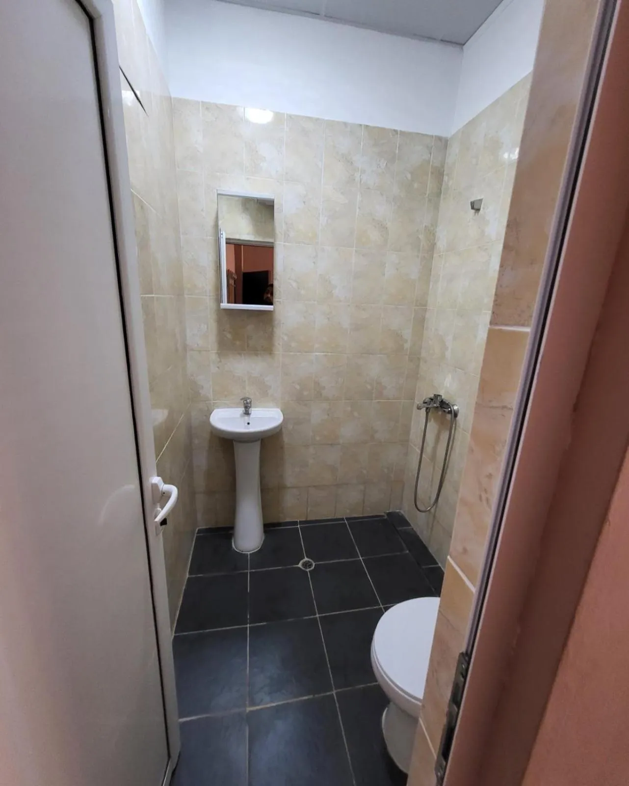 Shower in Provans famili hotel