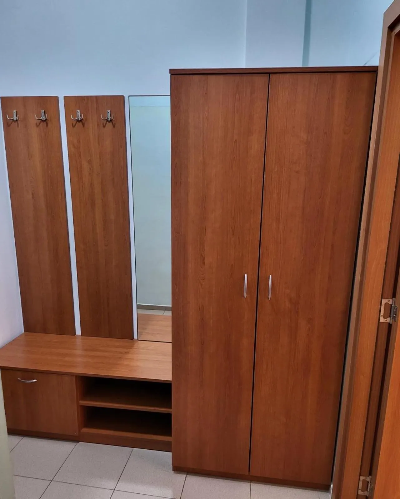 wardrobe in Provans famili hotel