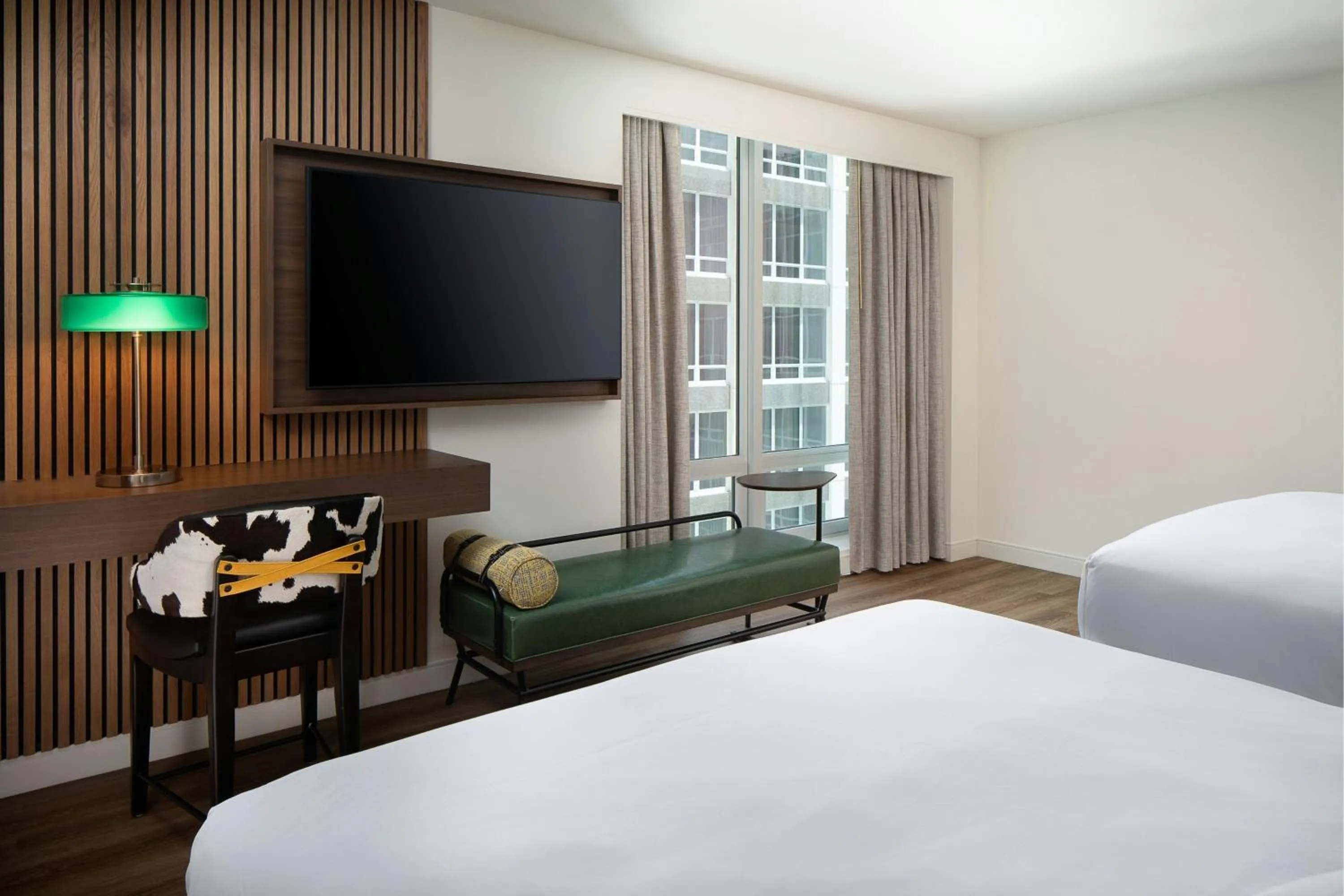 Photo of the whole room, Bed in Le Meridien Fort Worth Downtown