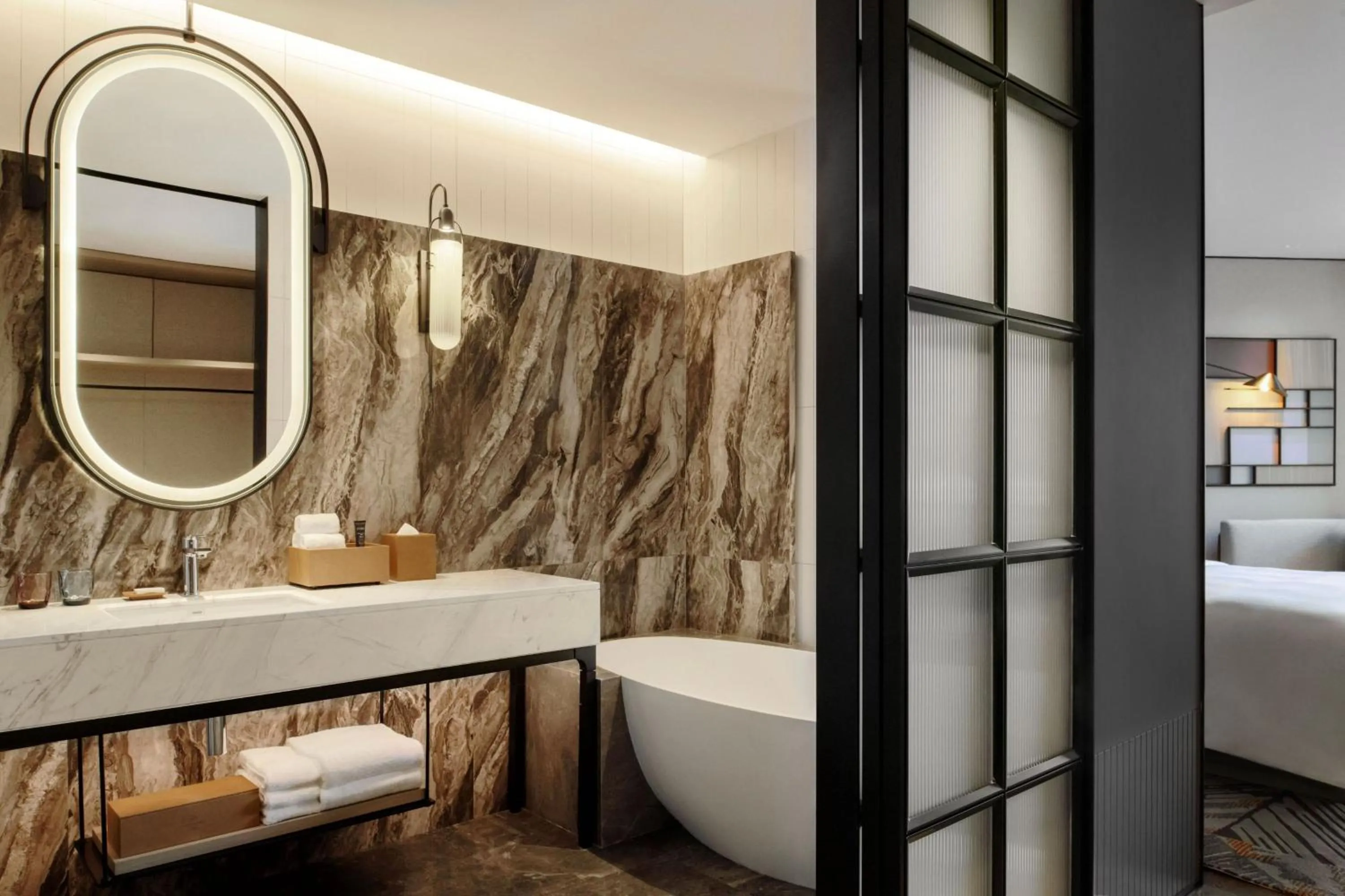 Bathroom, Bed in Sheraton Taizhou