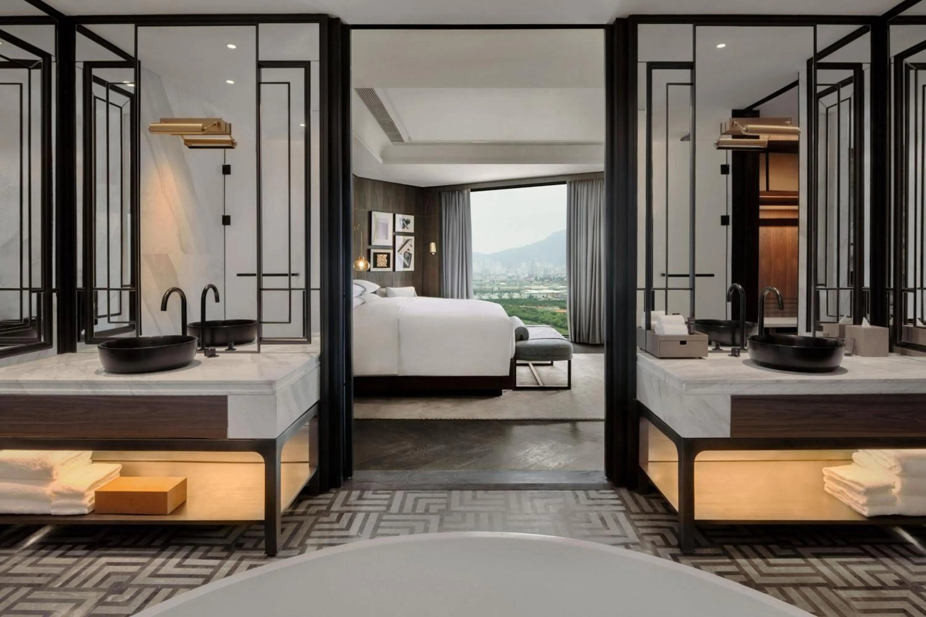 Bedroom, Bed in Sheraton Taizhou