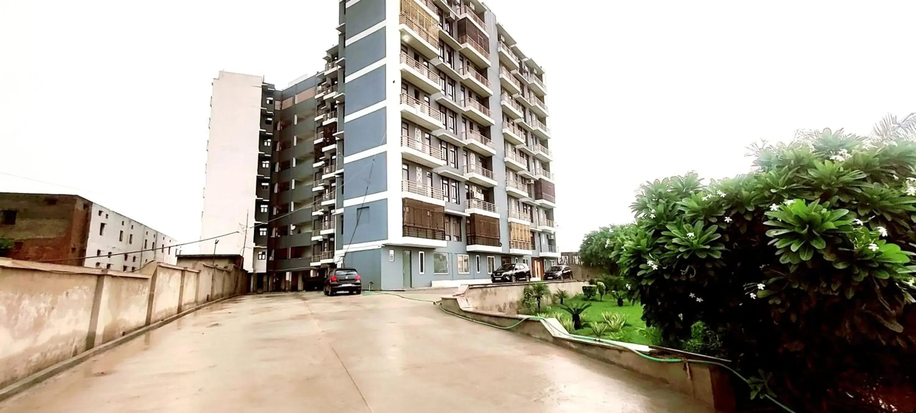 Property building in The Grand ND Resort- Kanha Tulsi Heights Behind Prem Mandir Property building in The Grand ND Resort- Kanha Tulsi Heights Behind Prem Mandir