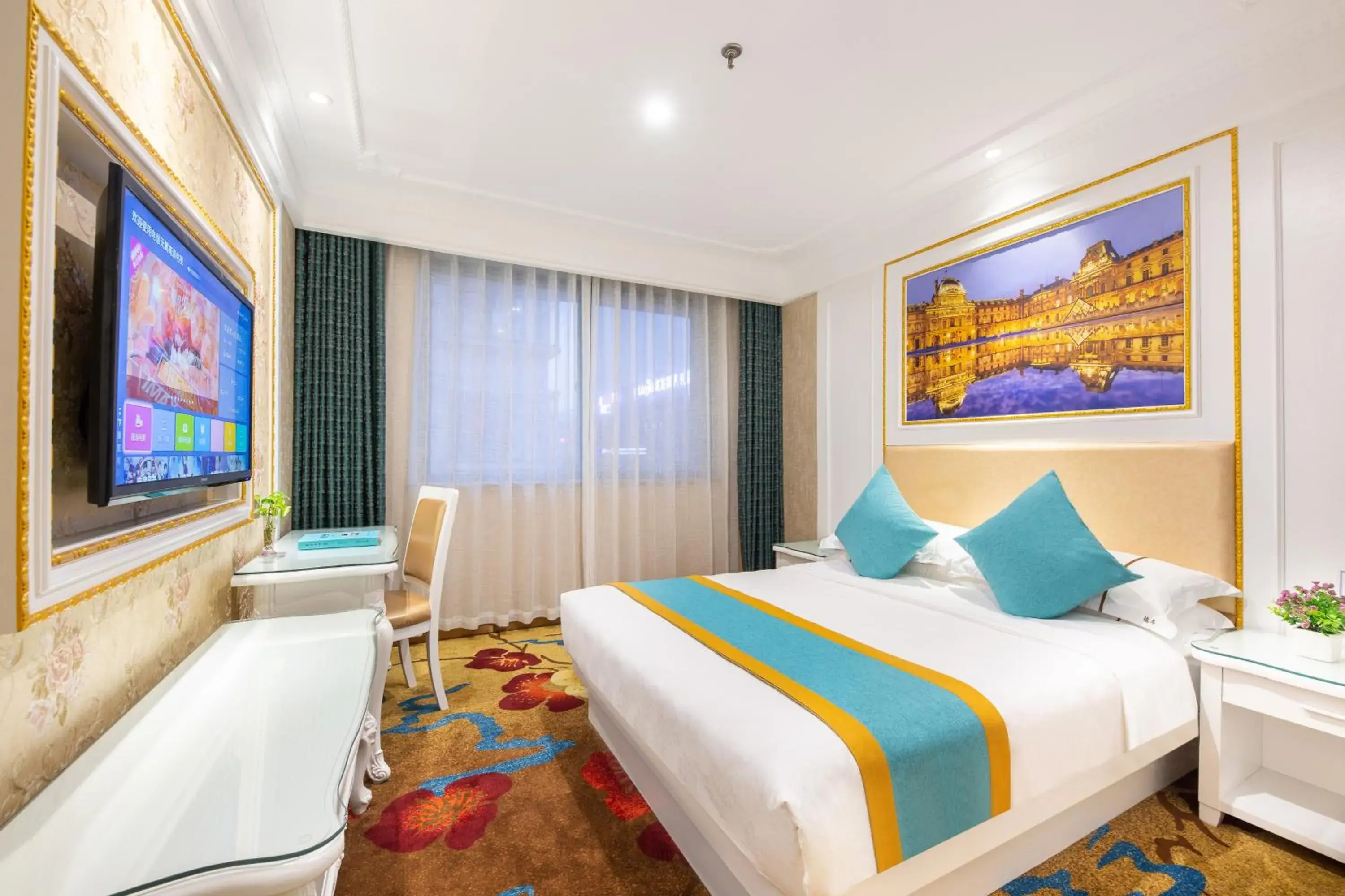 Communal lounge/ TV room, Bed in Yiwu Defeng Hotel Communal lounge/ TV room, Bed in Yiwu Defeng Hotel