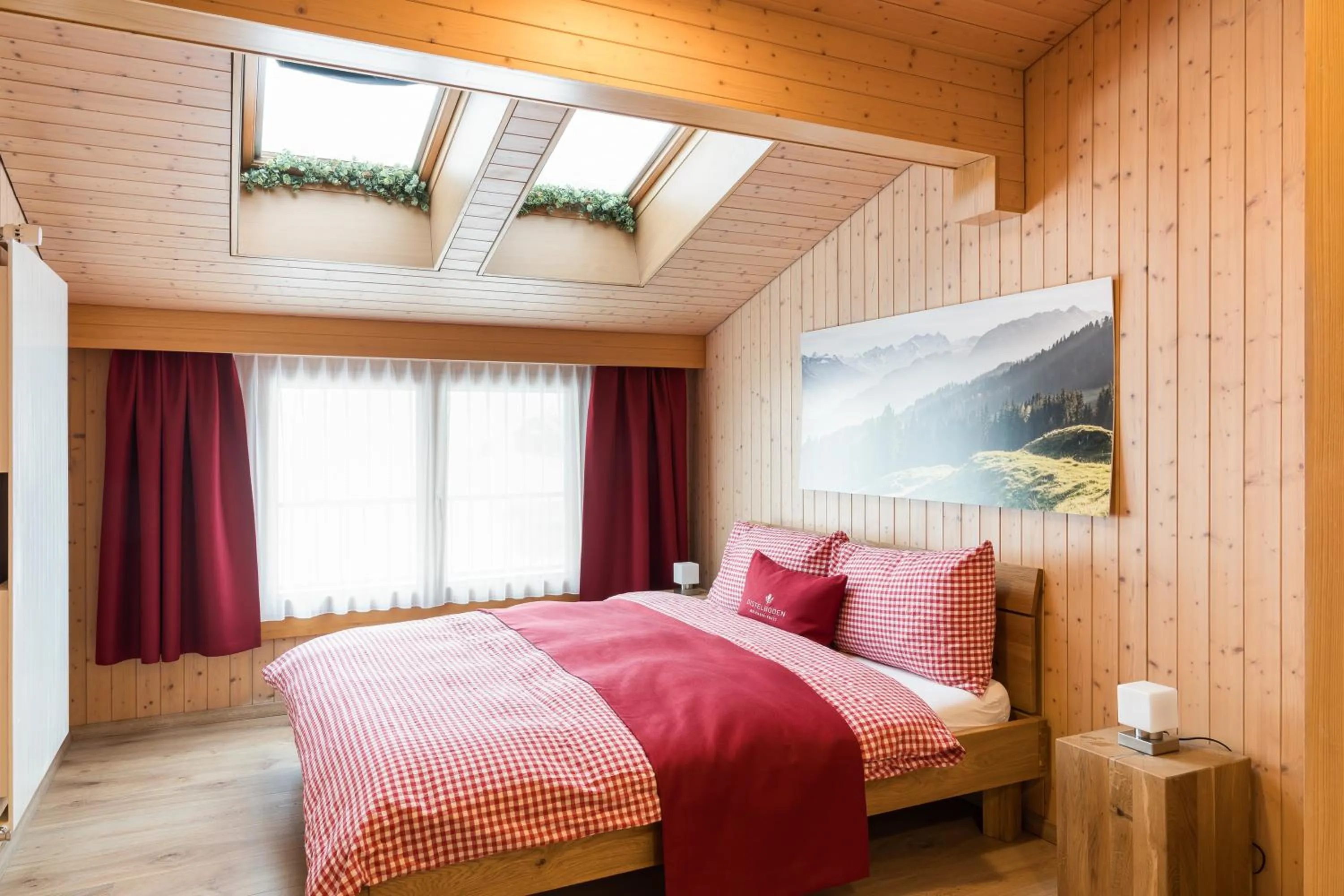 Photo of the whole room, Bed in Berghotel Distelboden