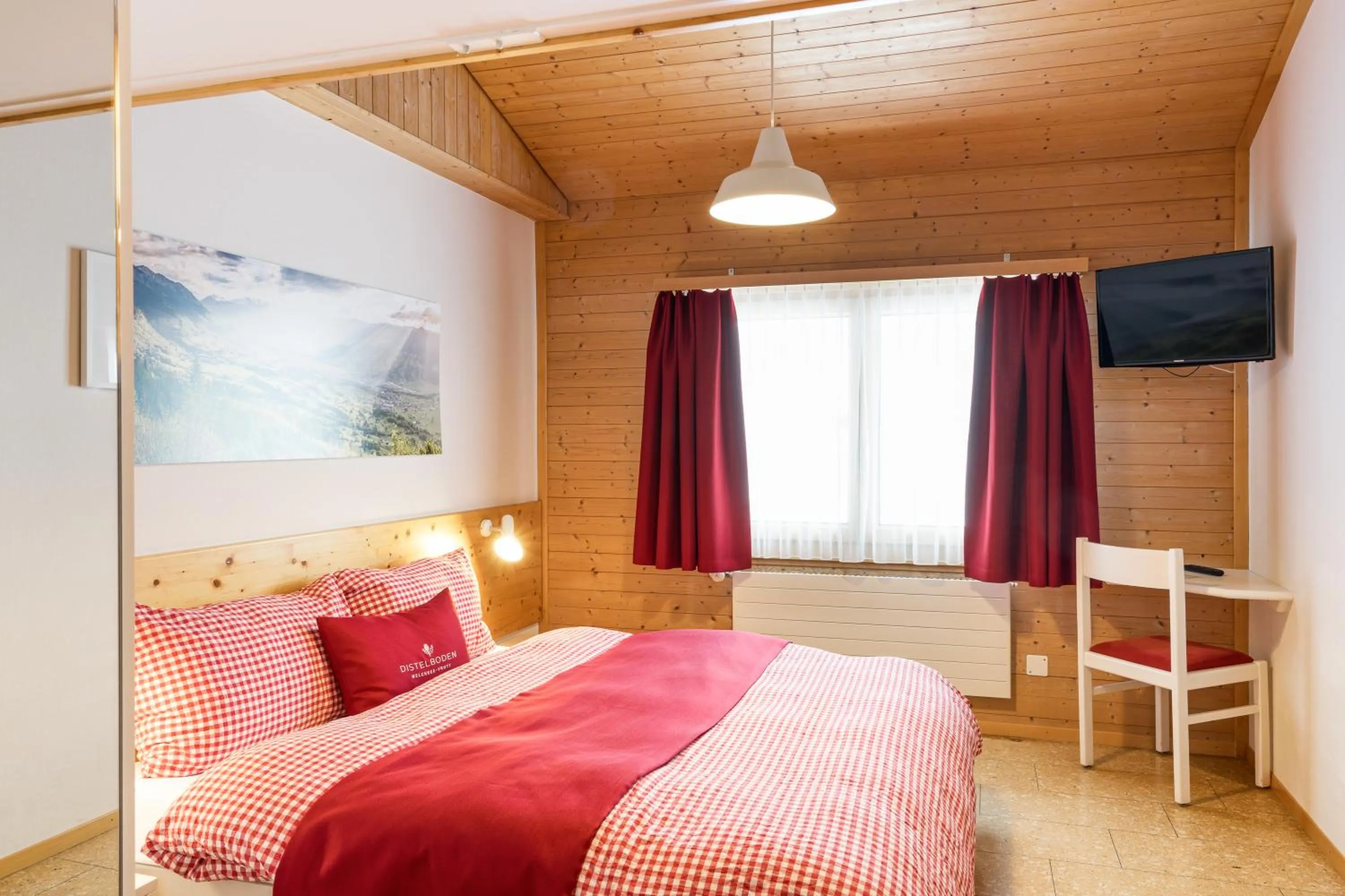 Bed in Berghotel Distelboden