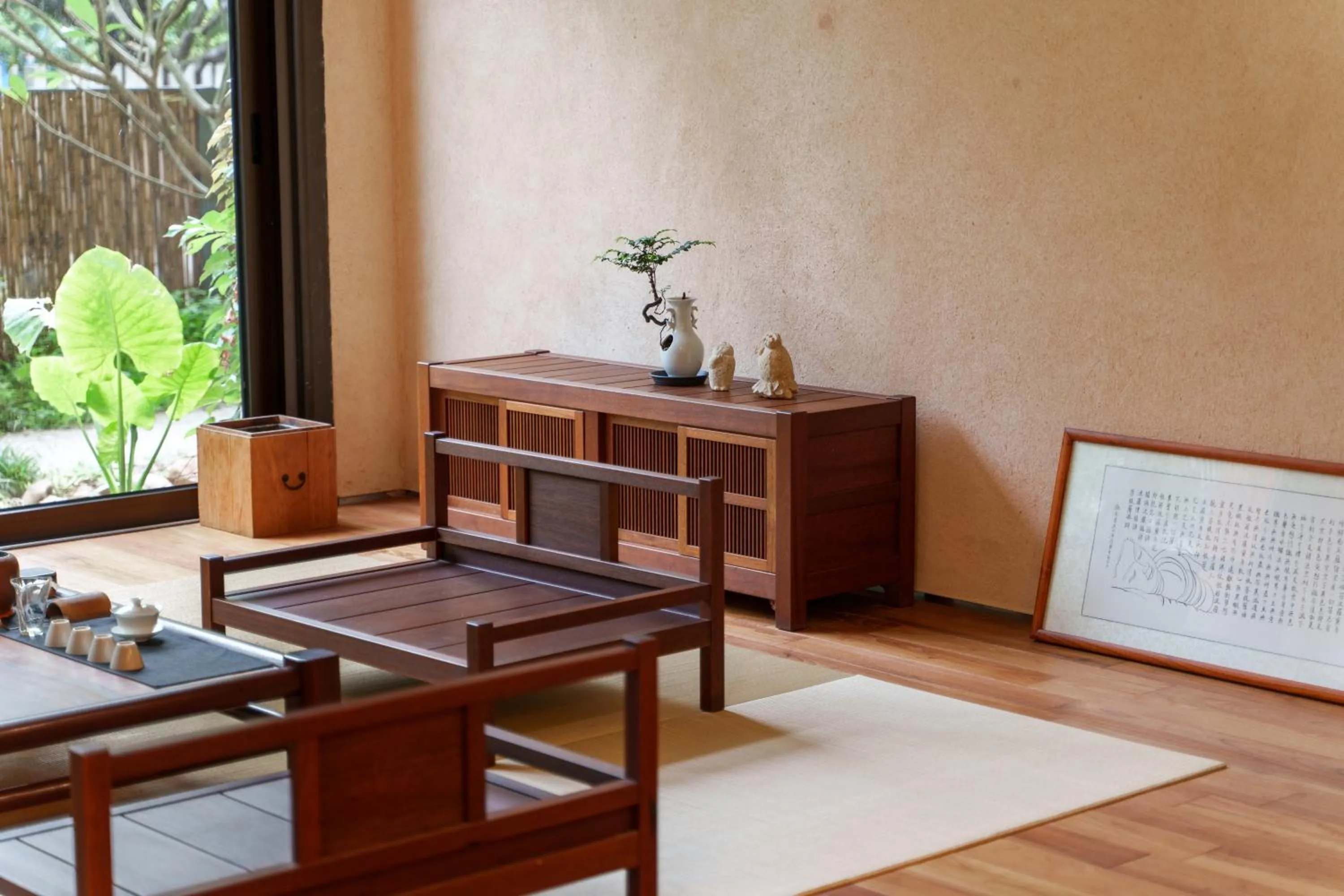 Seating area in Wutong Hotel Apartment Bao'an Center