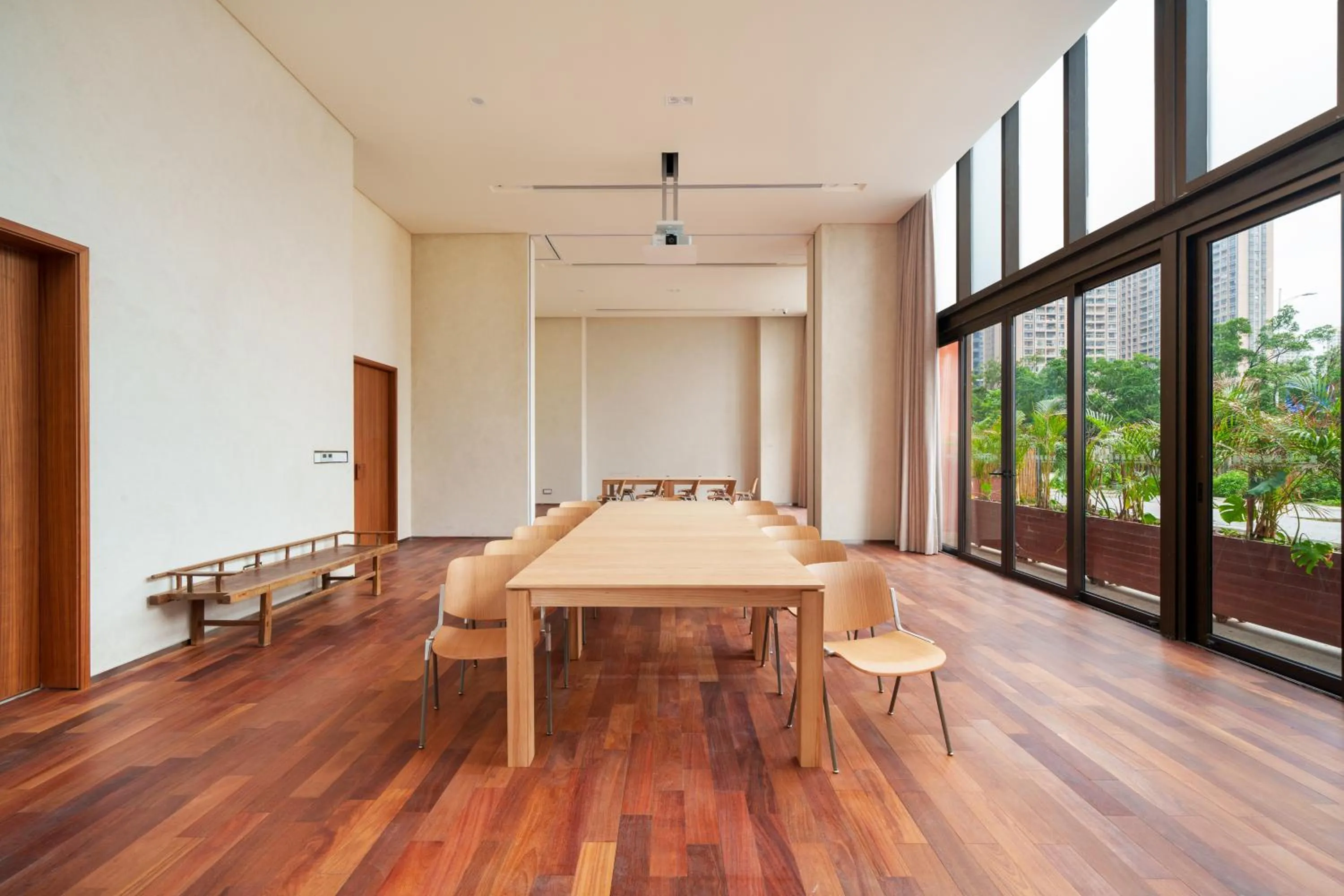Meeting/conference room in Wutong Hotel Apartment Bao'an Center