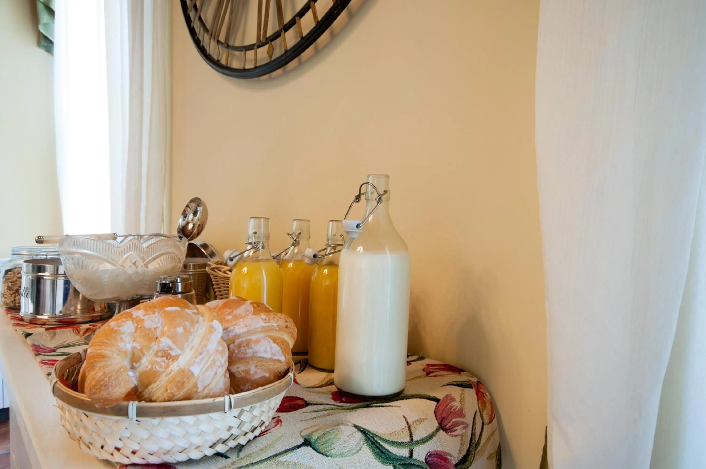 Food and drinks in Bed & Breakfast Corte Toro