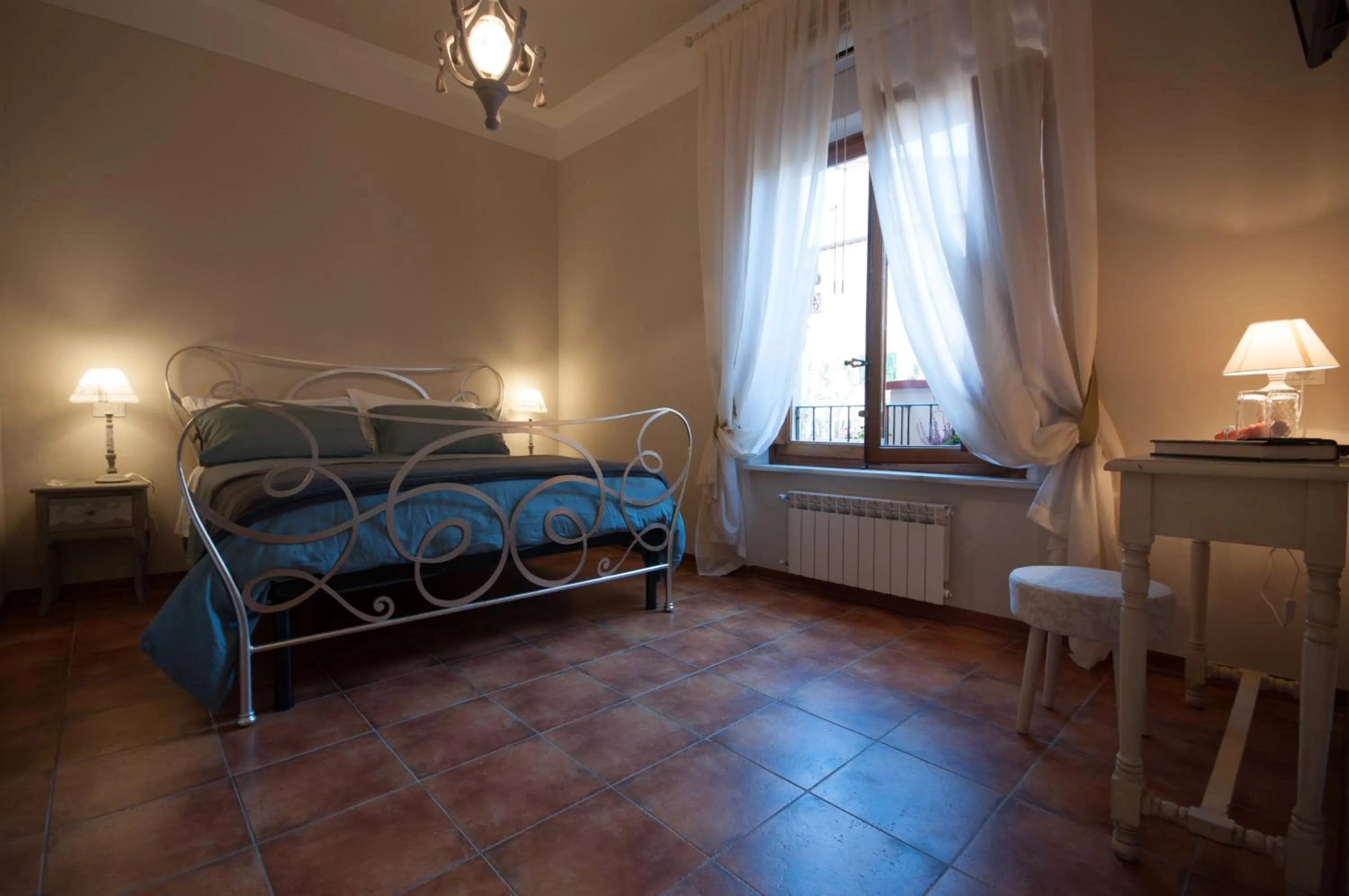 Bed in Bed & Breakfast Corte Toro