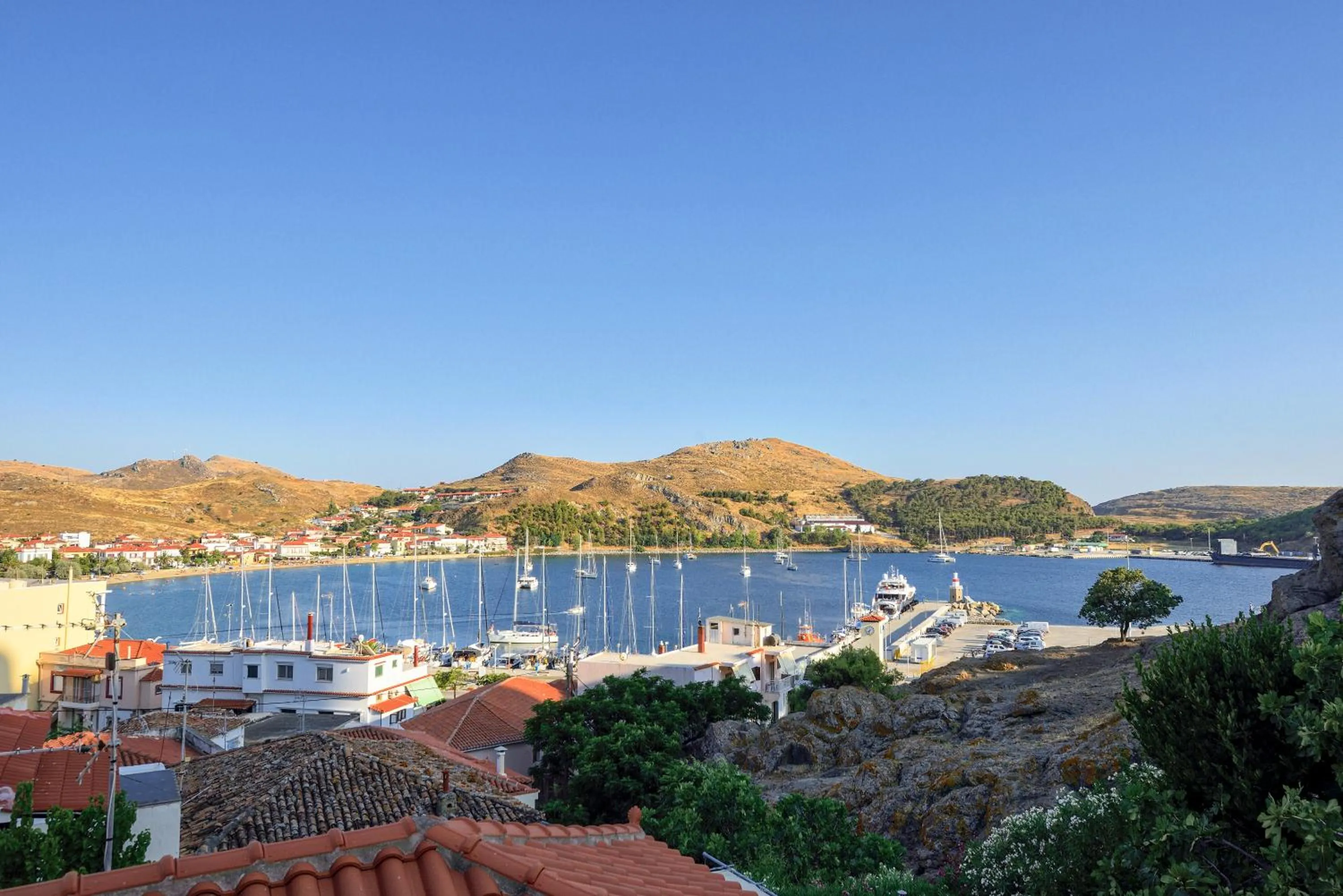 Day in Kale Alti residences