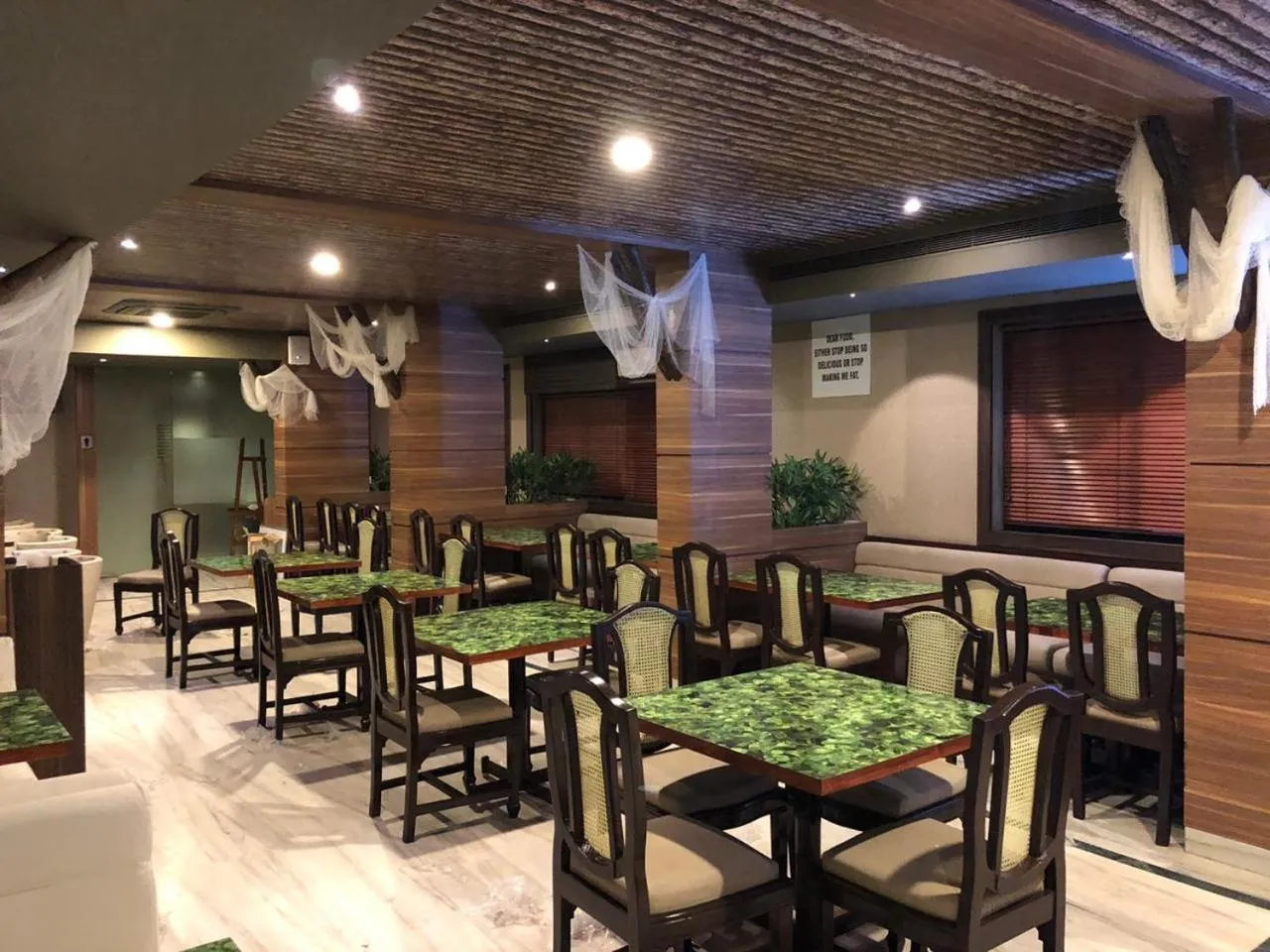 Restaurant/places to eat in Hotel Prestige, Mangalore