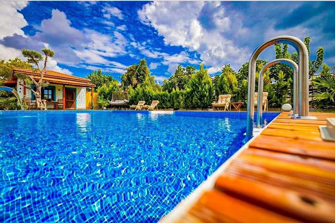 Swimming pool in Portofino Urla Boutique Hotel