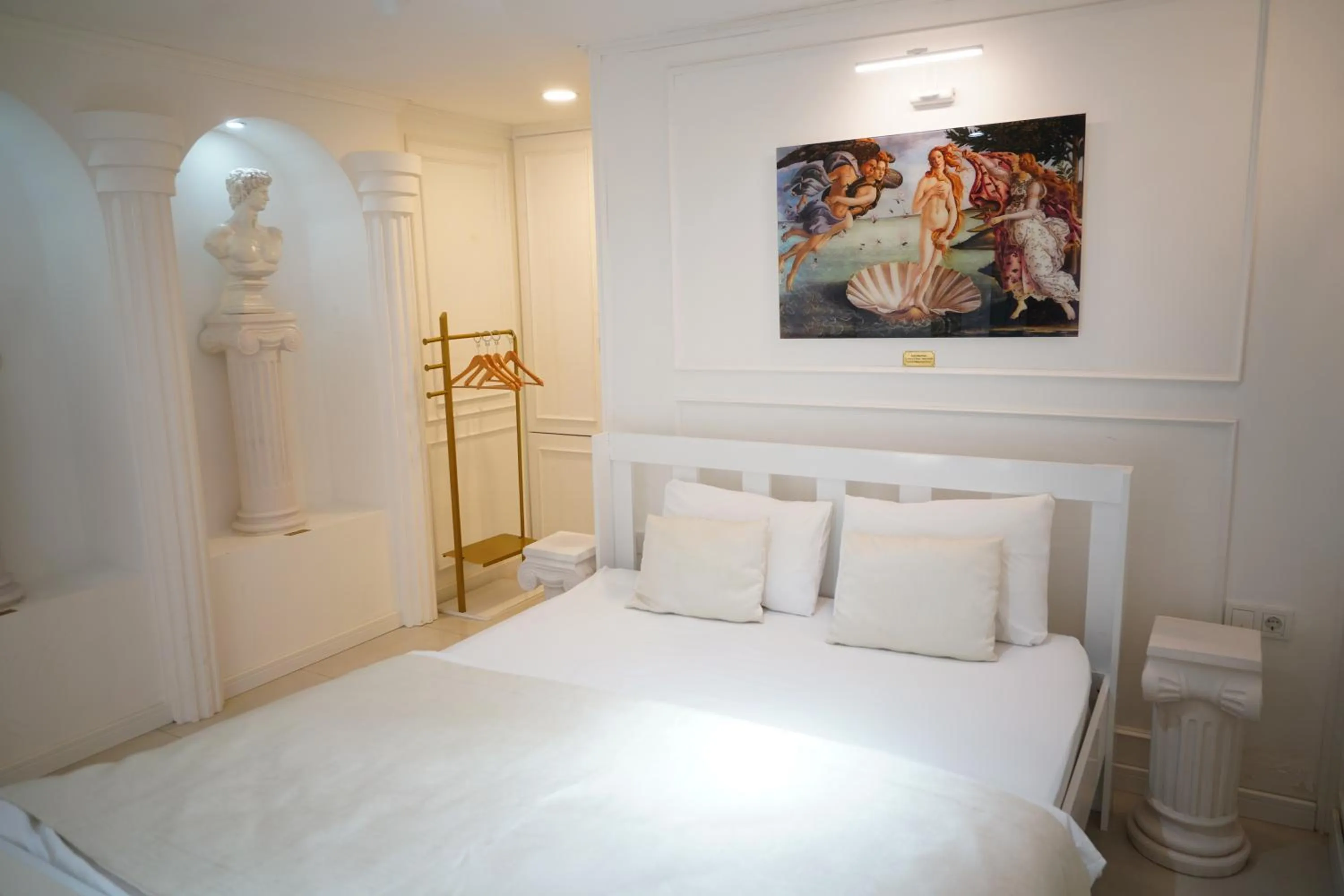 Bed in Portofino Urla Boutique Hotel