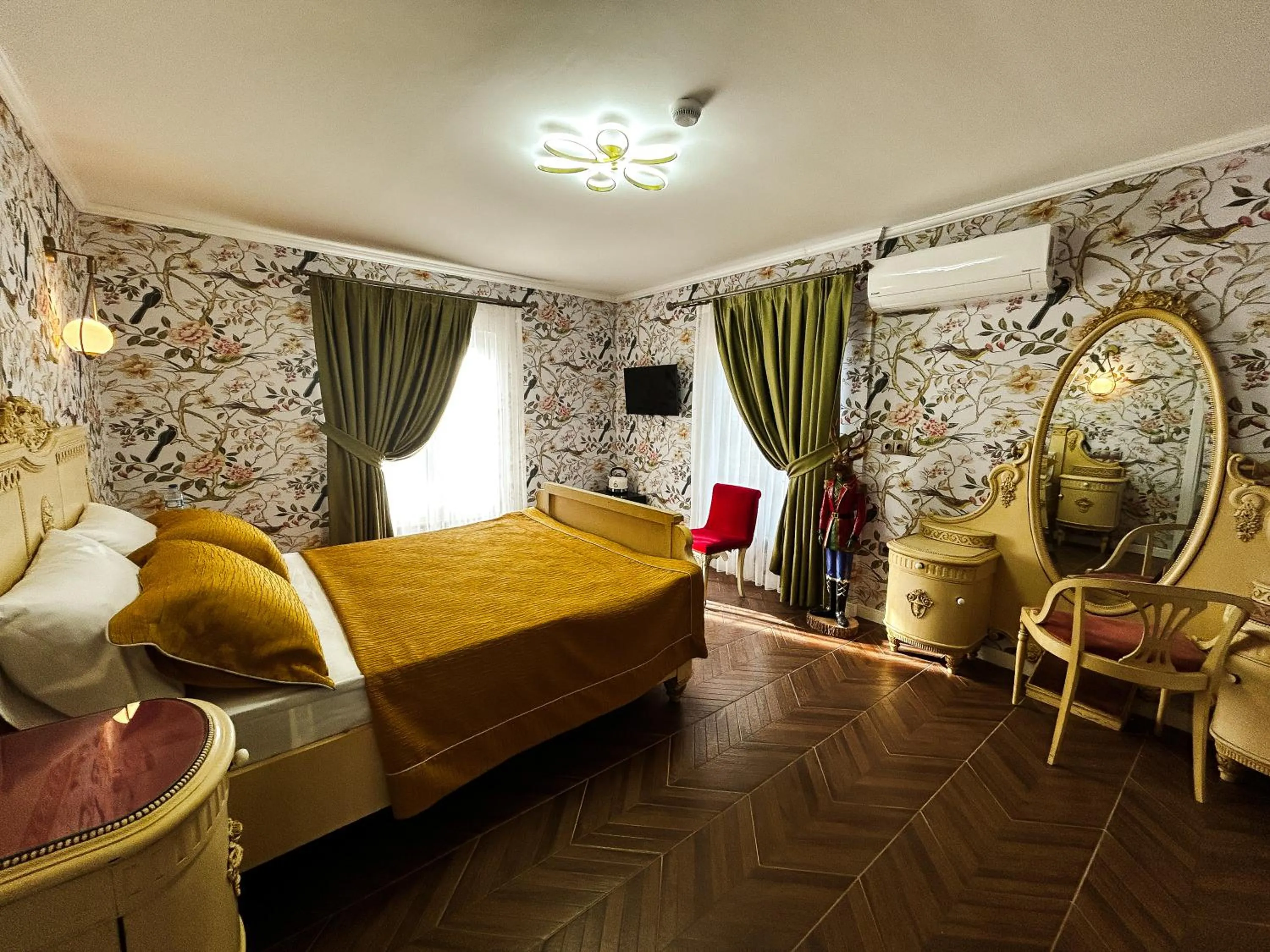 Photo of the whole room in Portofino Urla Boutique Hotel