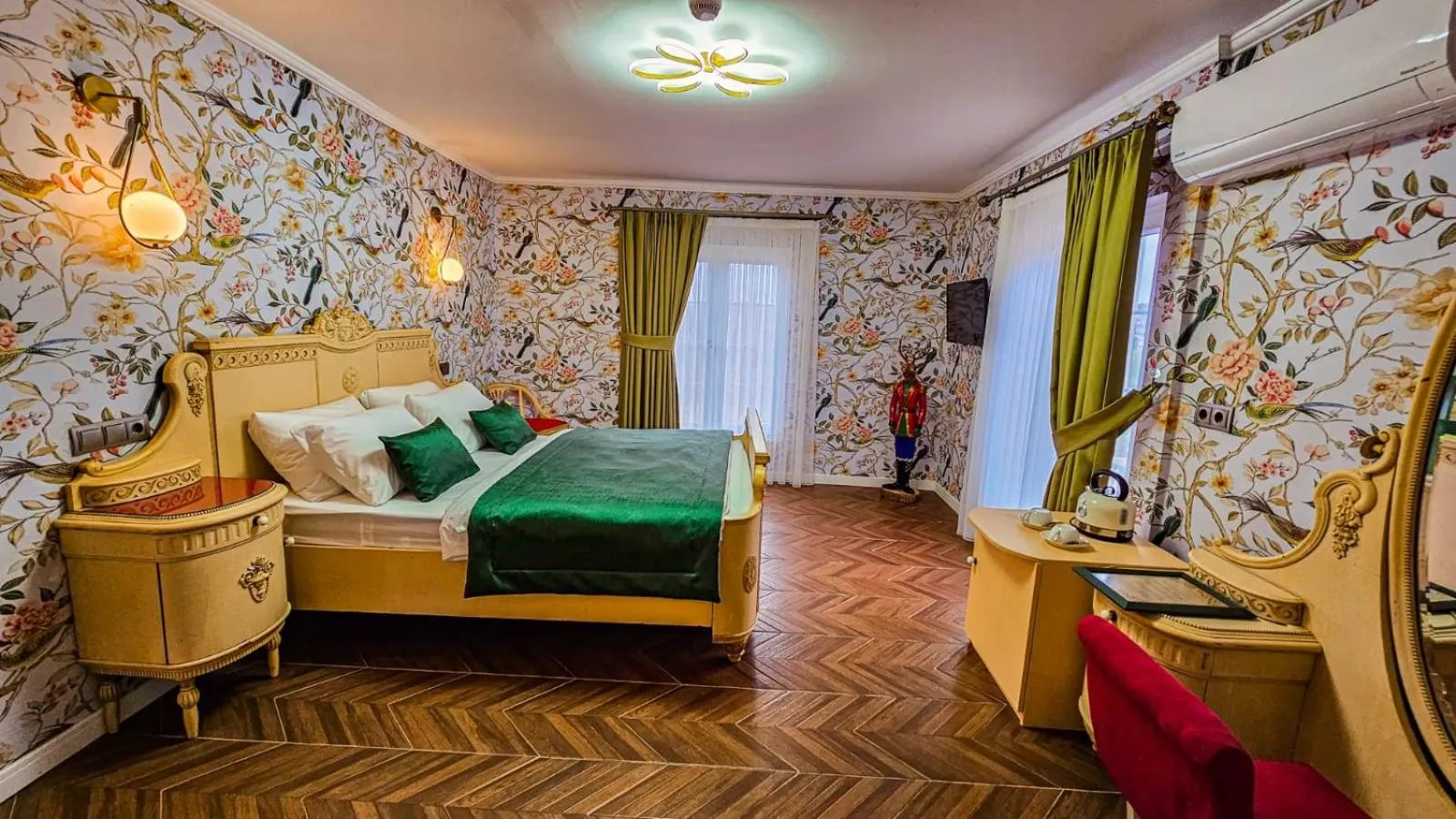 Photo of the whole room in Portofino Urla Boutique Hotel