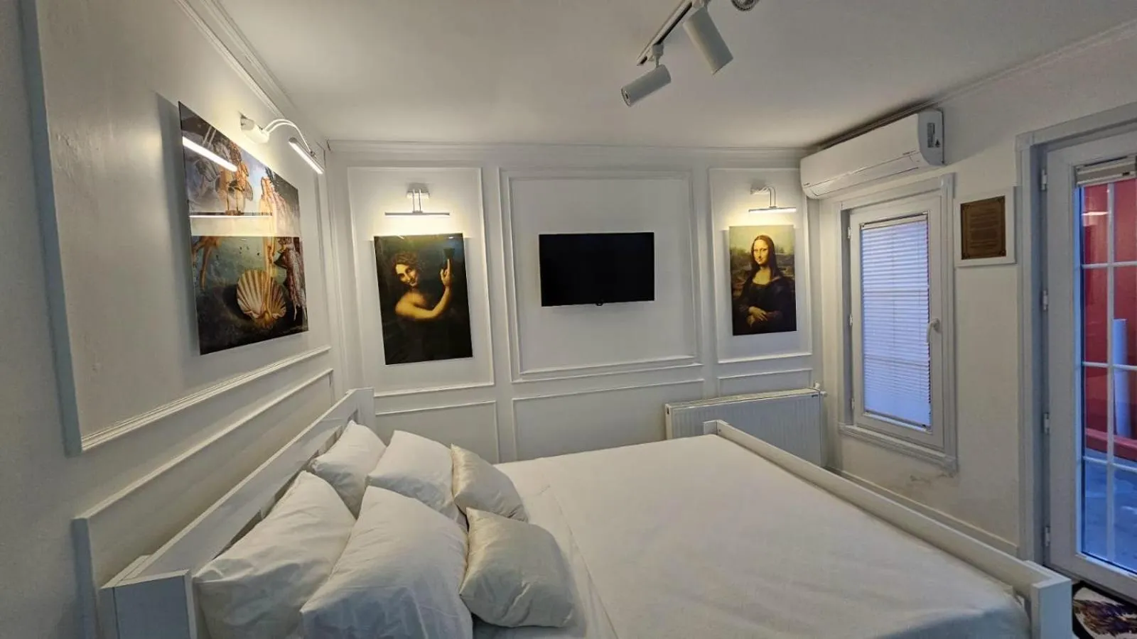 Bed in Portofino Urla Boutique Hotel