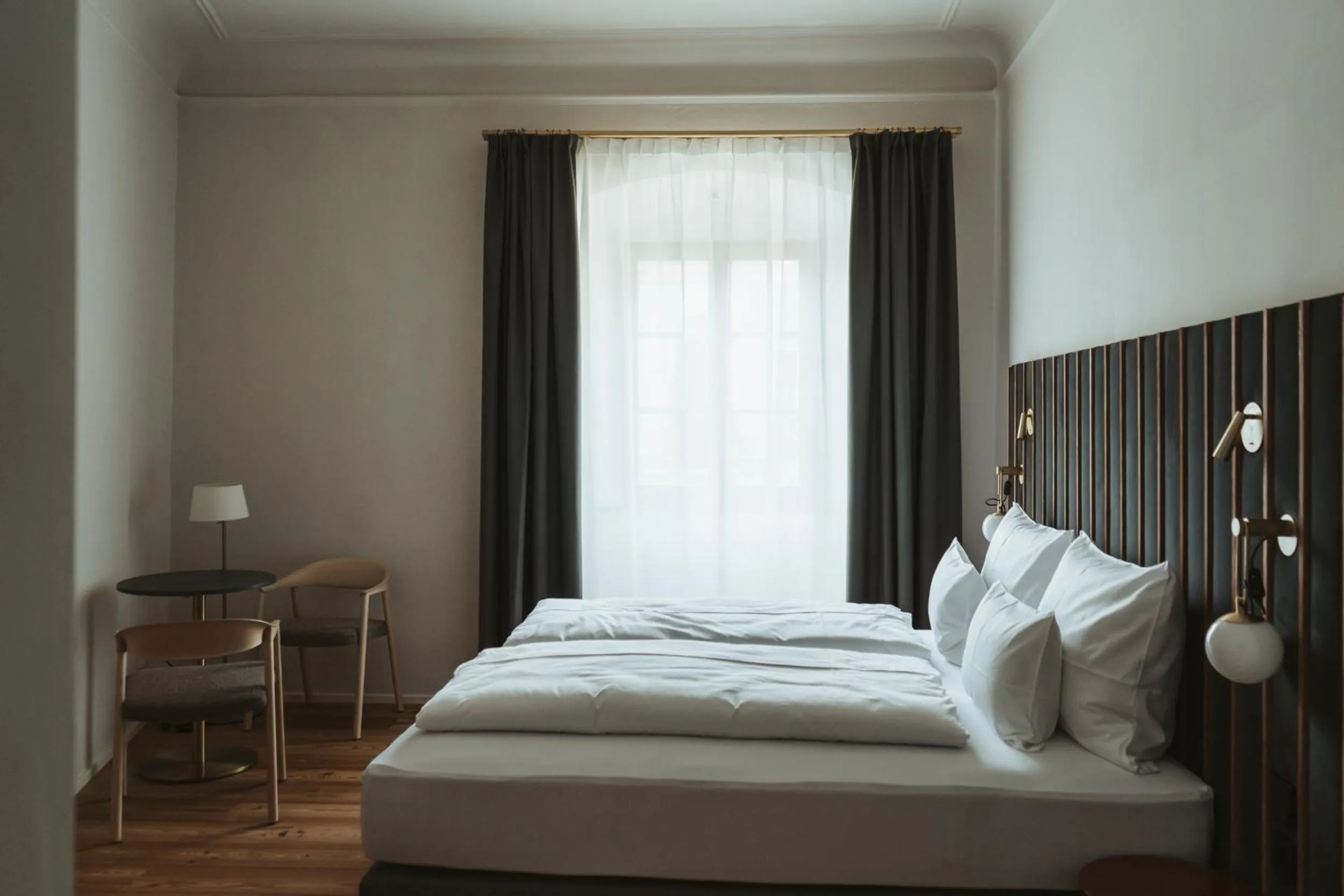 Photo of the whole room, Bed in Arthotel Lasserhaus