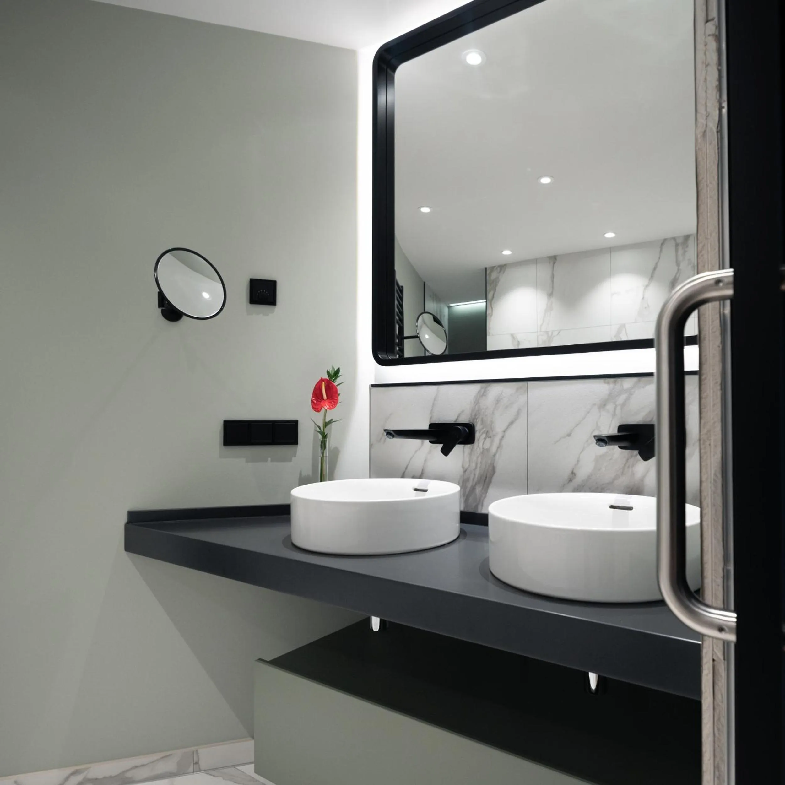 Bathroom, Bed in Hotel & Spa Suiten FreiWerk