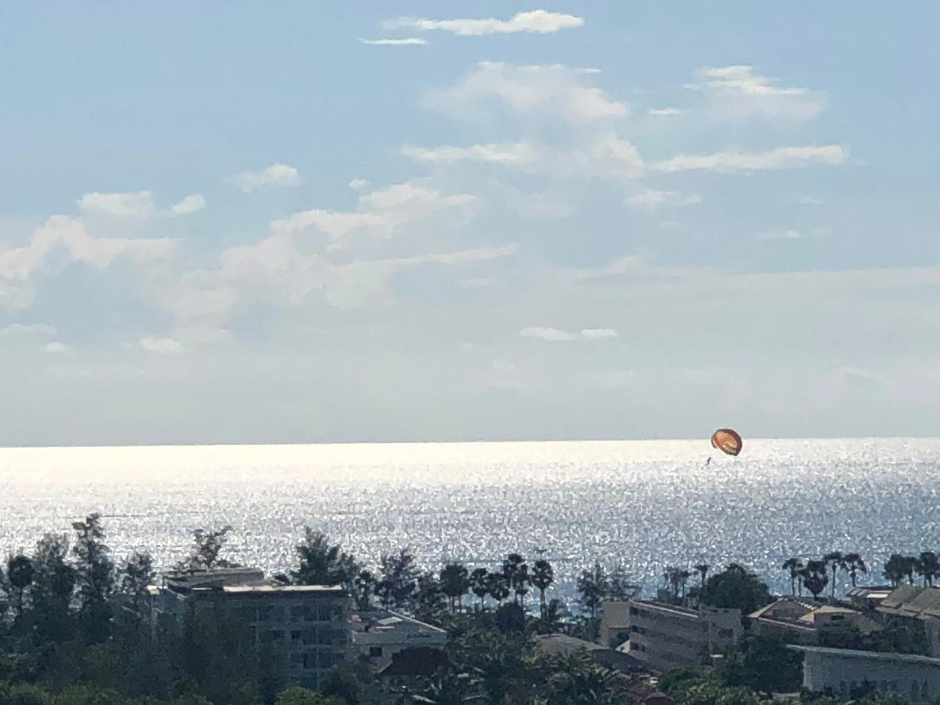 Sea view in Karon beach apartment & sea view pool