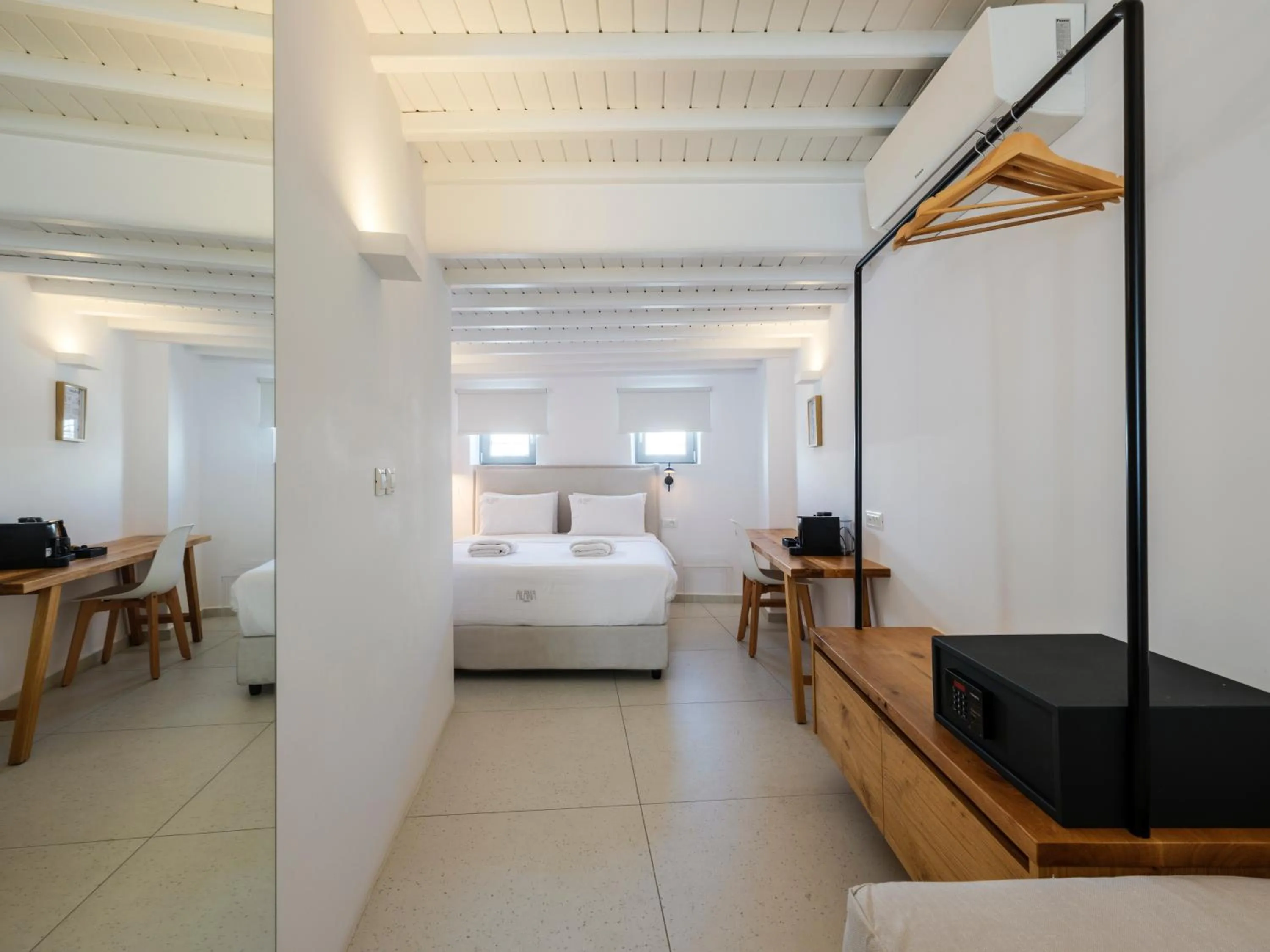 Bedroom, Bed in Alana Mykonos