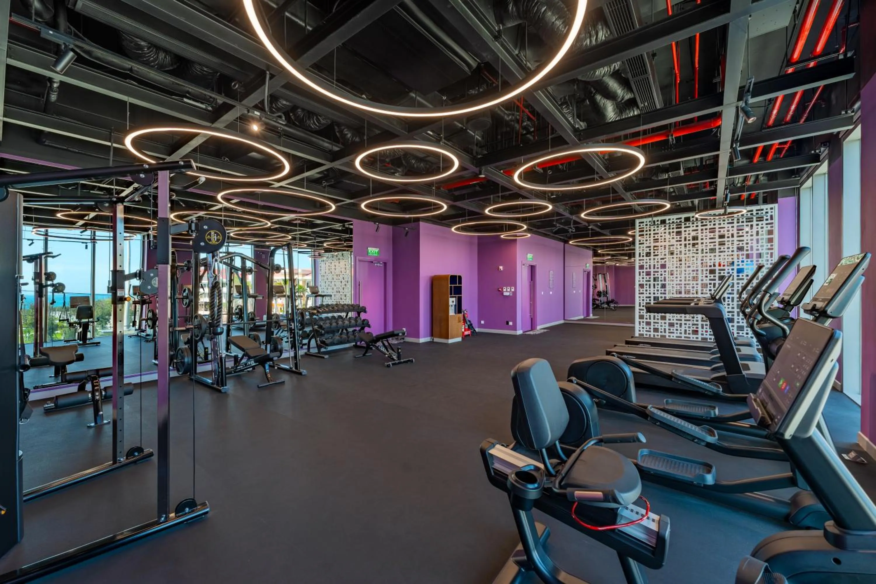 Activities in Wink Tuy Hoa Beach, Unscripted by Hyatt