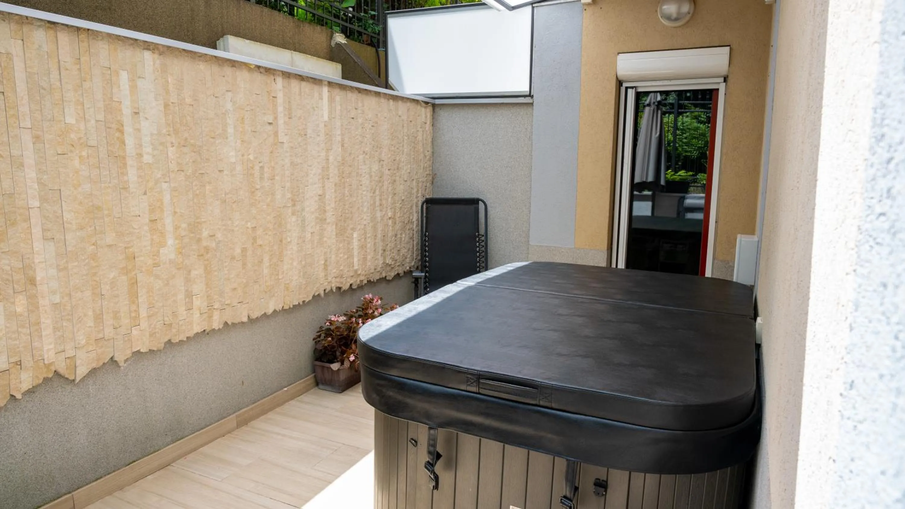 One-Bedroom Apartment in Apartments Biser