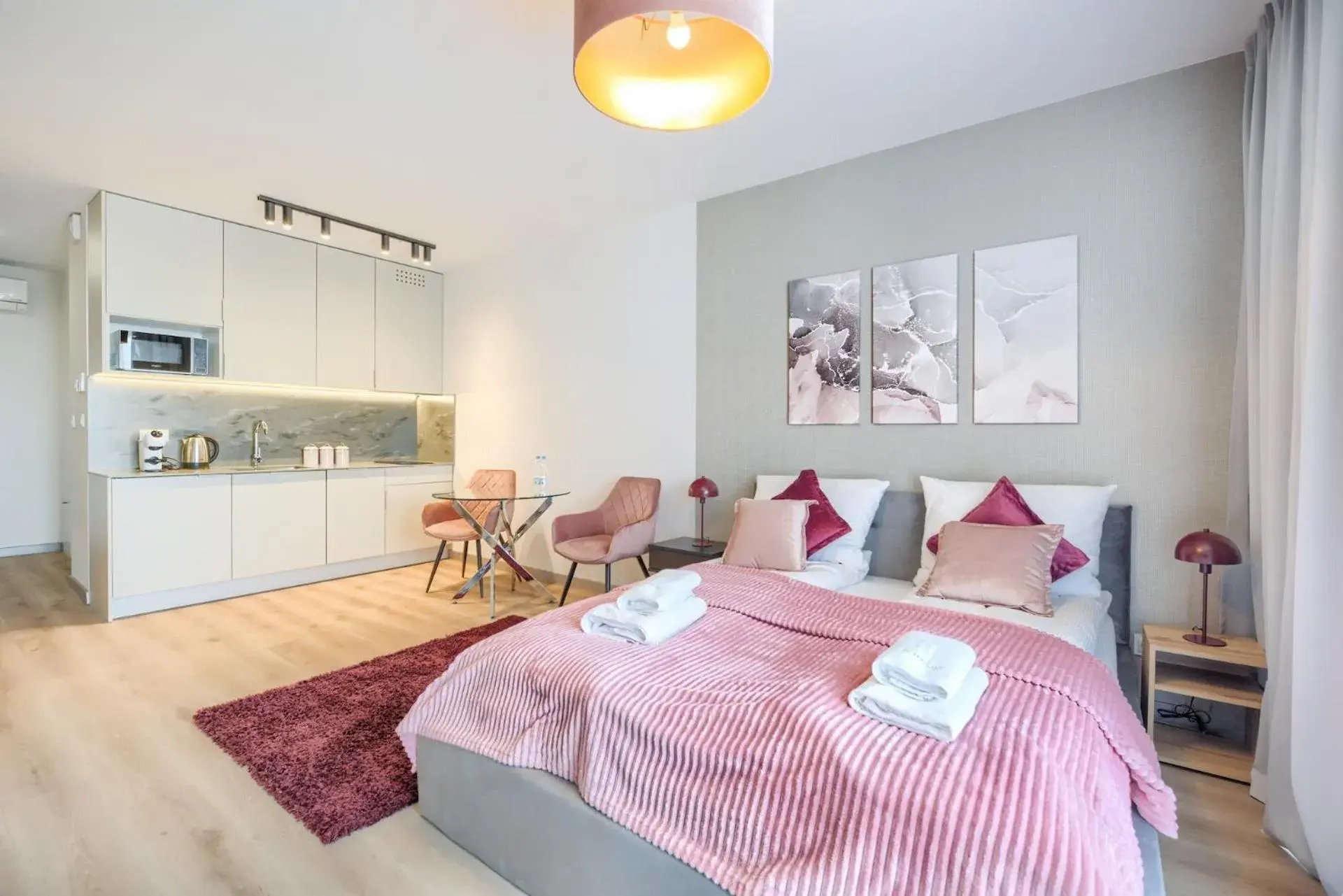 Studio Apartment - single occupancy in AboutArtApartments - Otyńska 4 Studio Apartment - single occupancy in AboutArtApartments - Otyńska 4