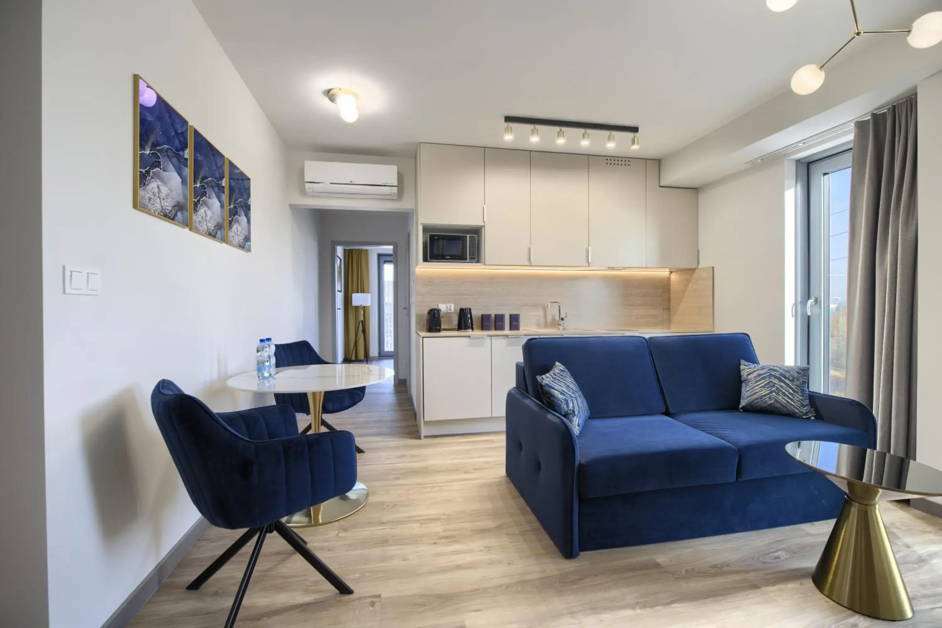 One-Bedroom Family Apartment in AboutArtApartments - Otyńska 4 One-Bedroom Family Apartment in AboutArtApartments - Otyńska 4