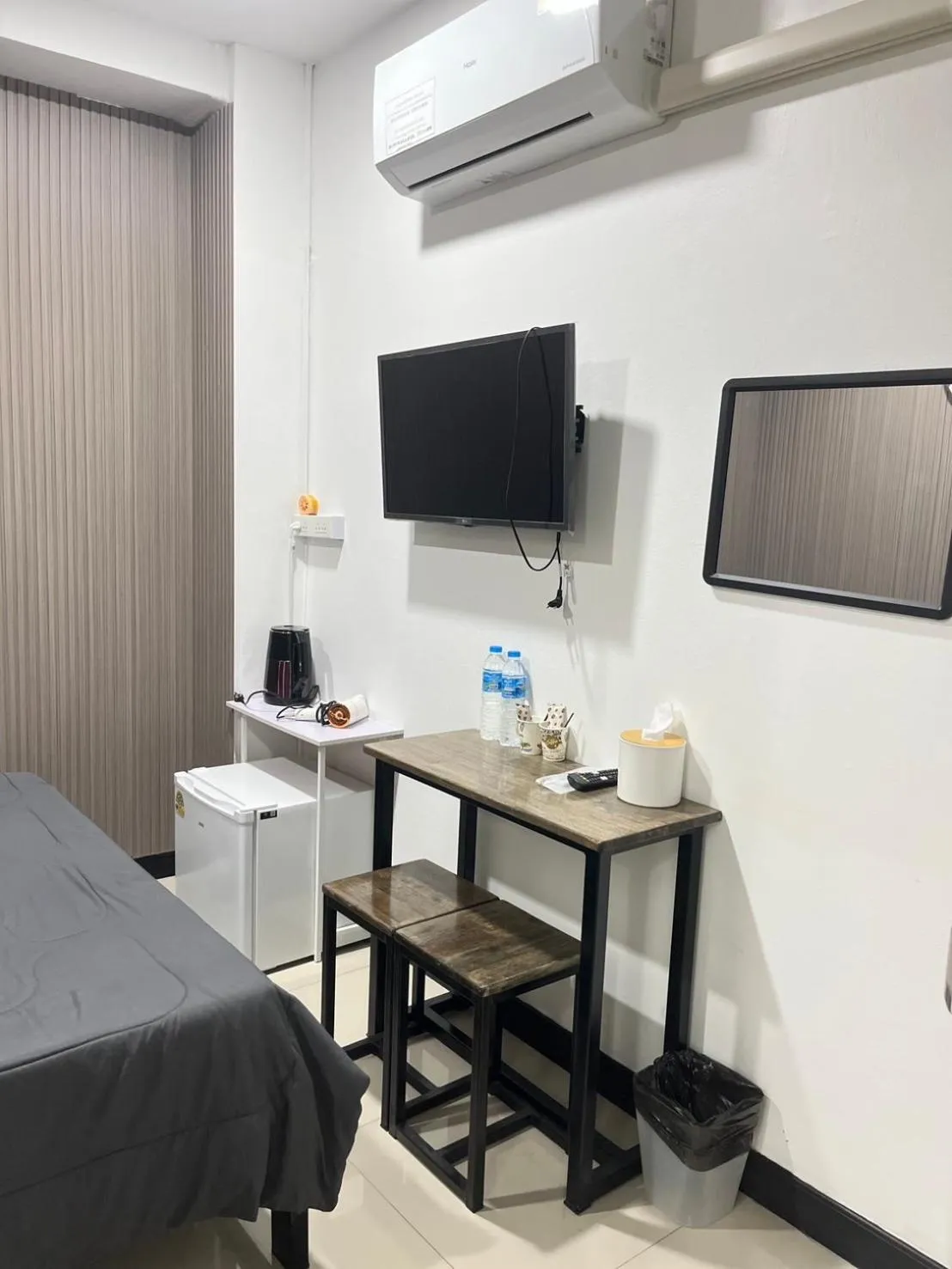 Bed in DonMueang station hotel