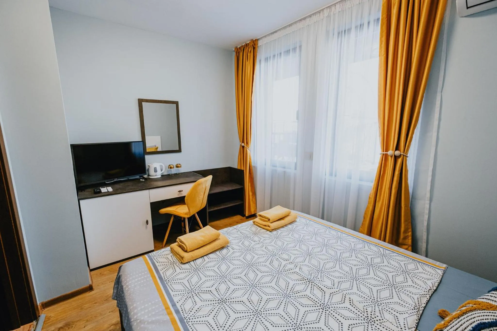 Miletia Suites