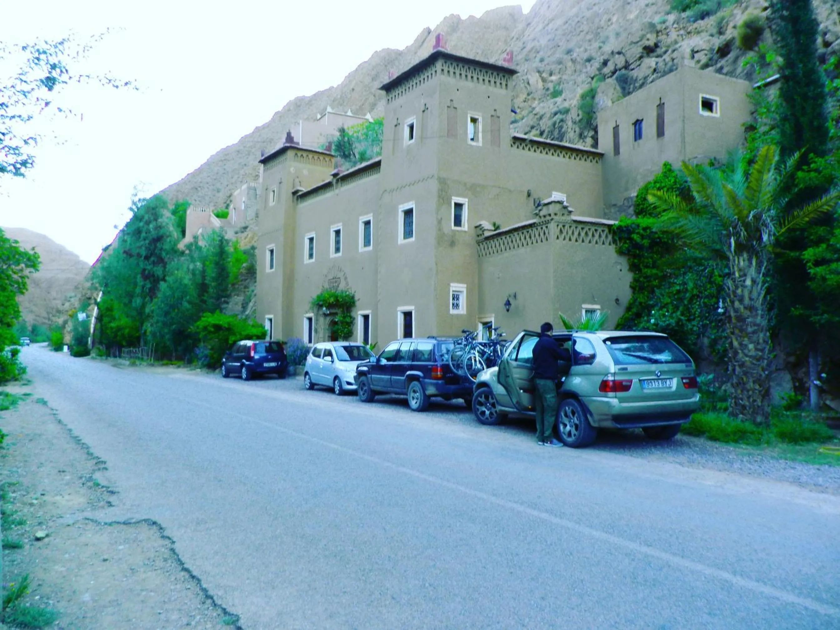 Parking in Auberge La Fibule Du Dades