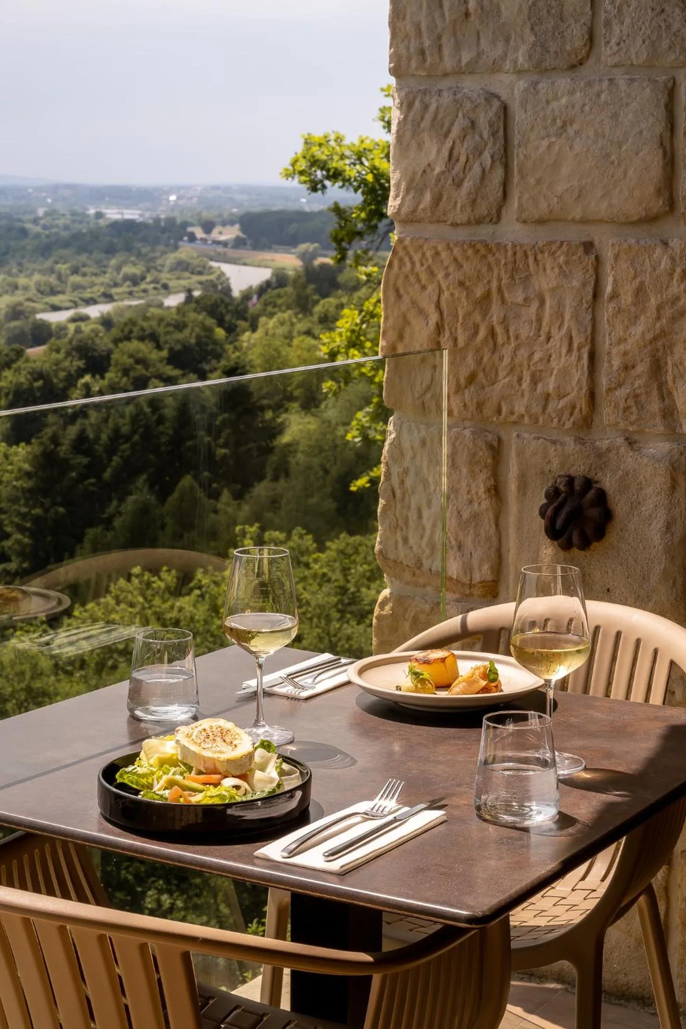 Restaurant/places to eat in Zinar Castle