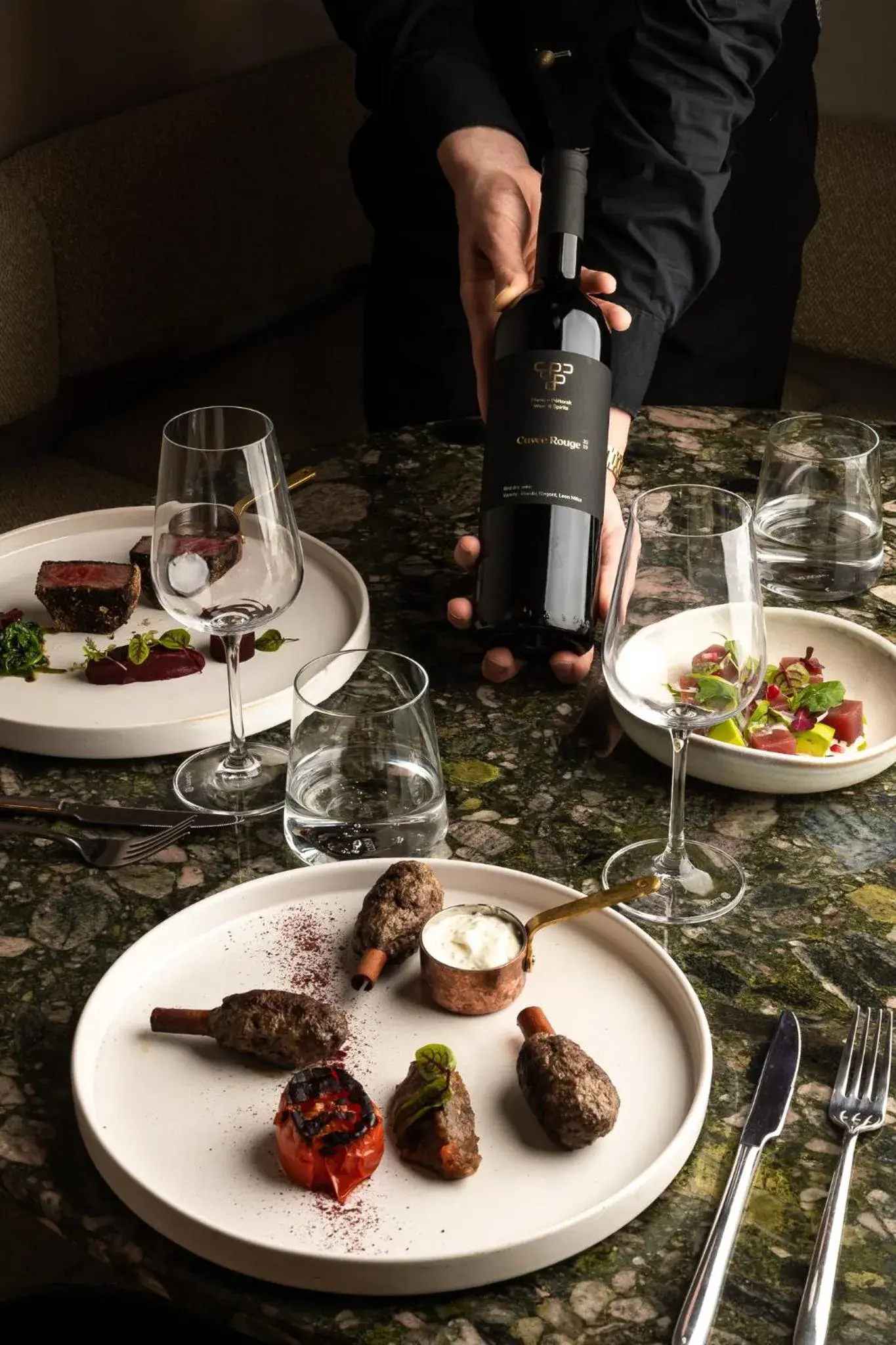 Restaurant/places to eat in Zinar Castle Restaurant/places to eat in Zinar Castle