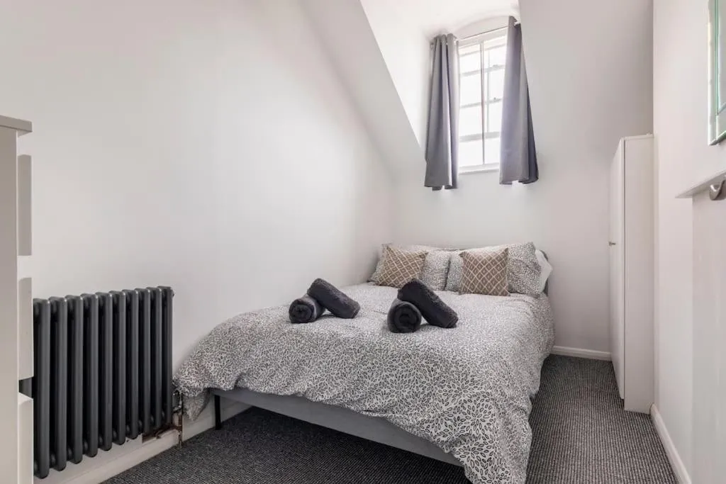 Bed in Castle Garden View